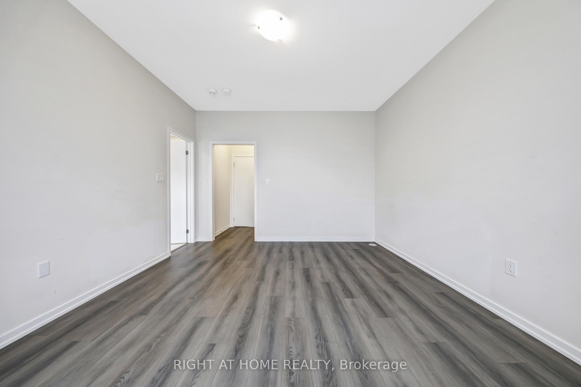 Photo 33 of 113 Crimson Forest Drive, Vaughan, Patterson — HOMEH