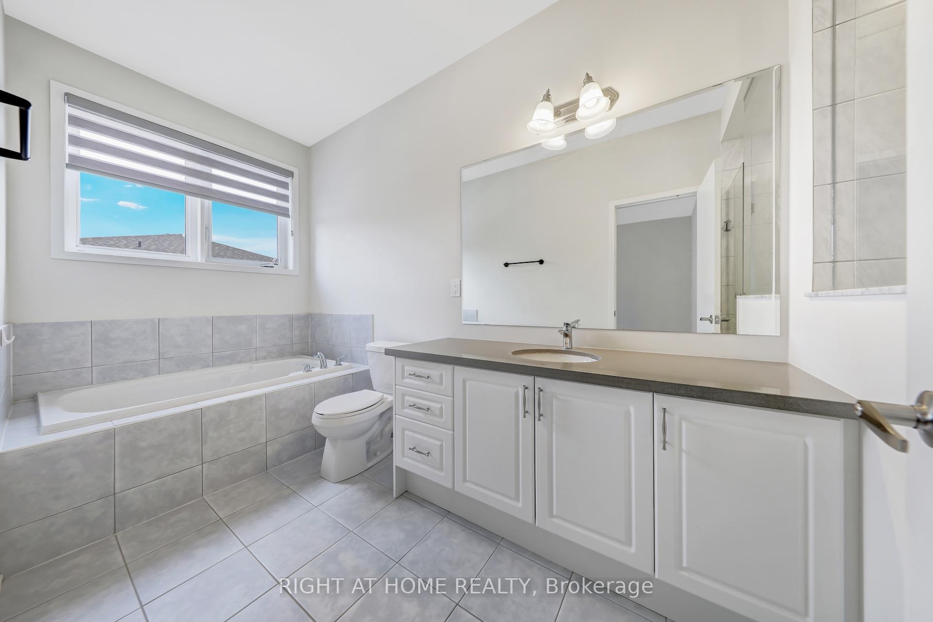 Photo 22 of 113 Crimson Forest Drive, Vaughan, Patterson — HOMEH