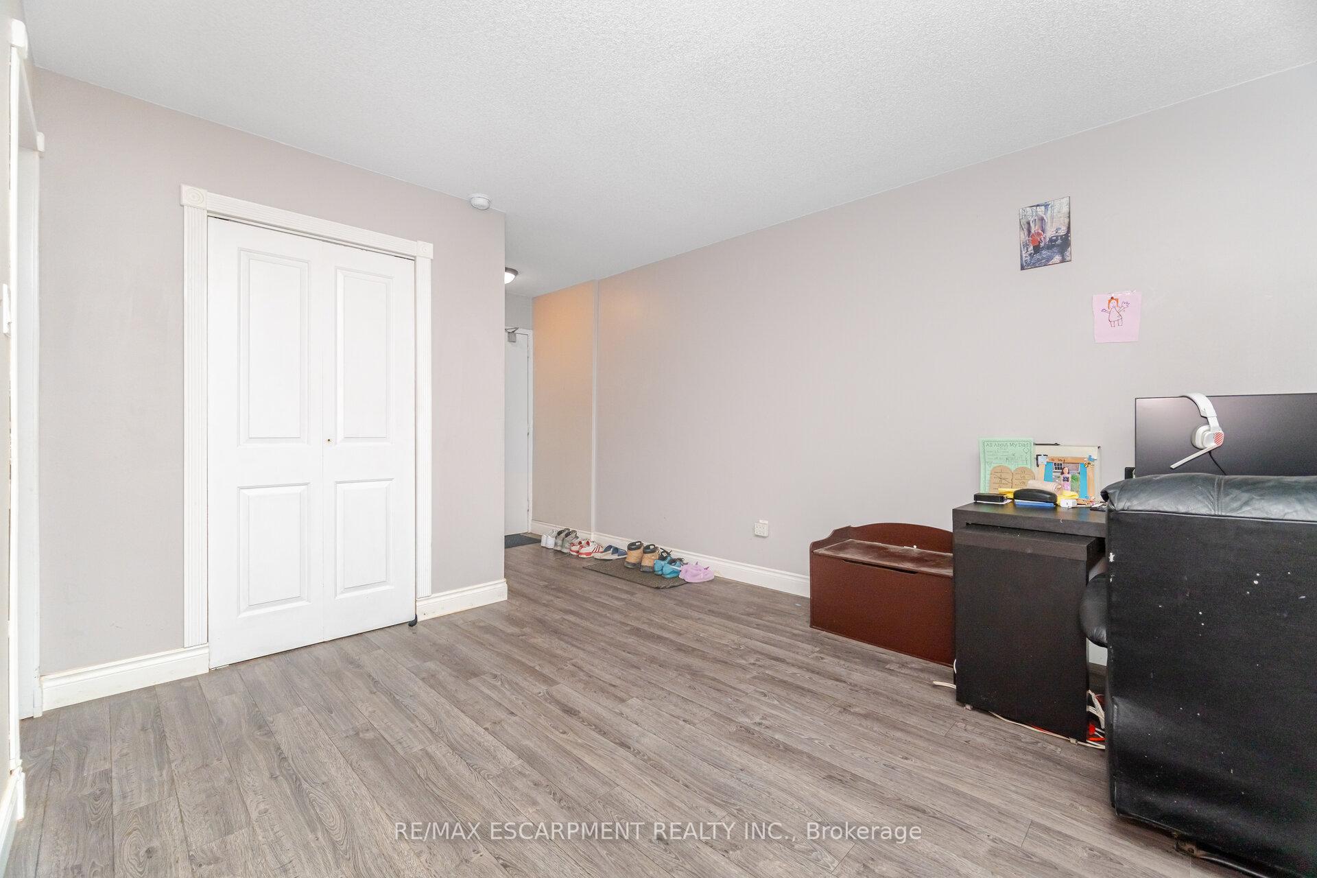 Photo 5 of Unit 14, 15 Albright Road, Hamilton, Vincent — HOMEH