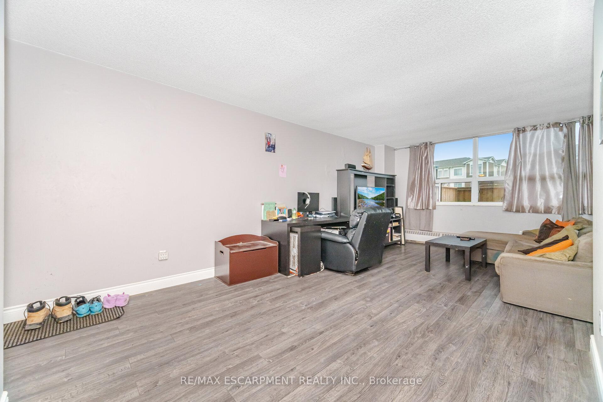 Photo 9 of Unit 14, 15 Albright Road, Hamilton, Vincent — HOMEH