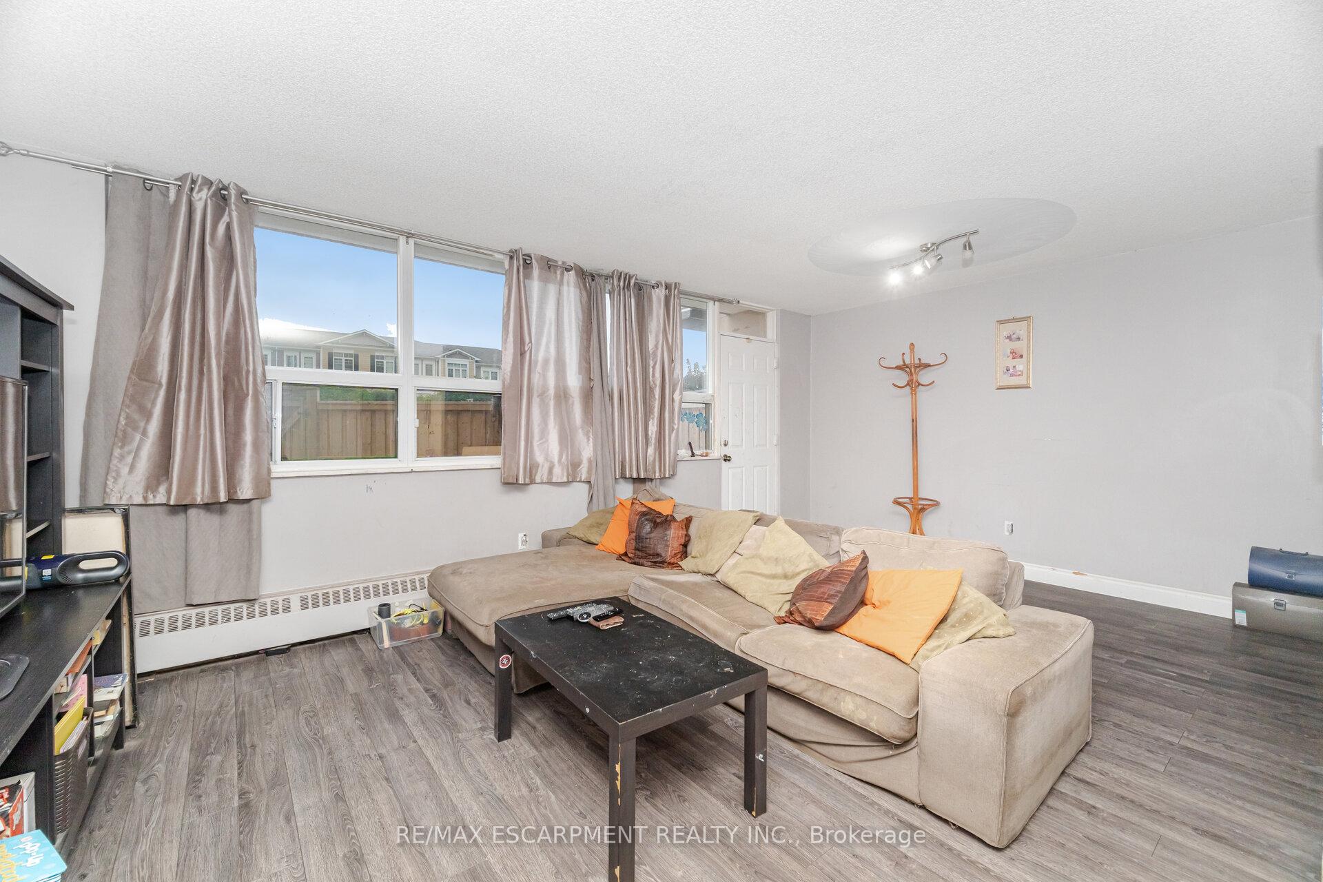 Photo 31 of Unit 14, 15 Albright Road, Hamilton, Vincent — HOMEH