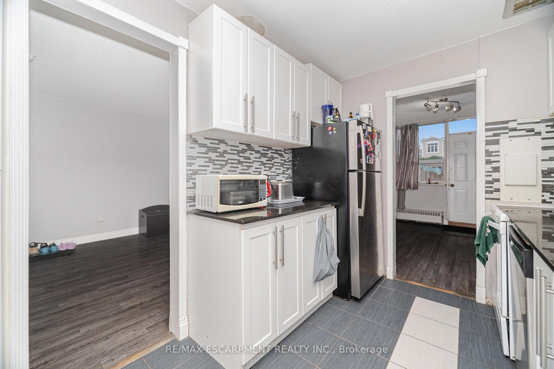 Photo 16 of Unit 14, 15 Albright Road, Hamilton, Vincent — HOMEH