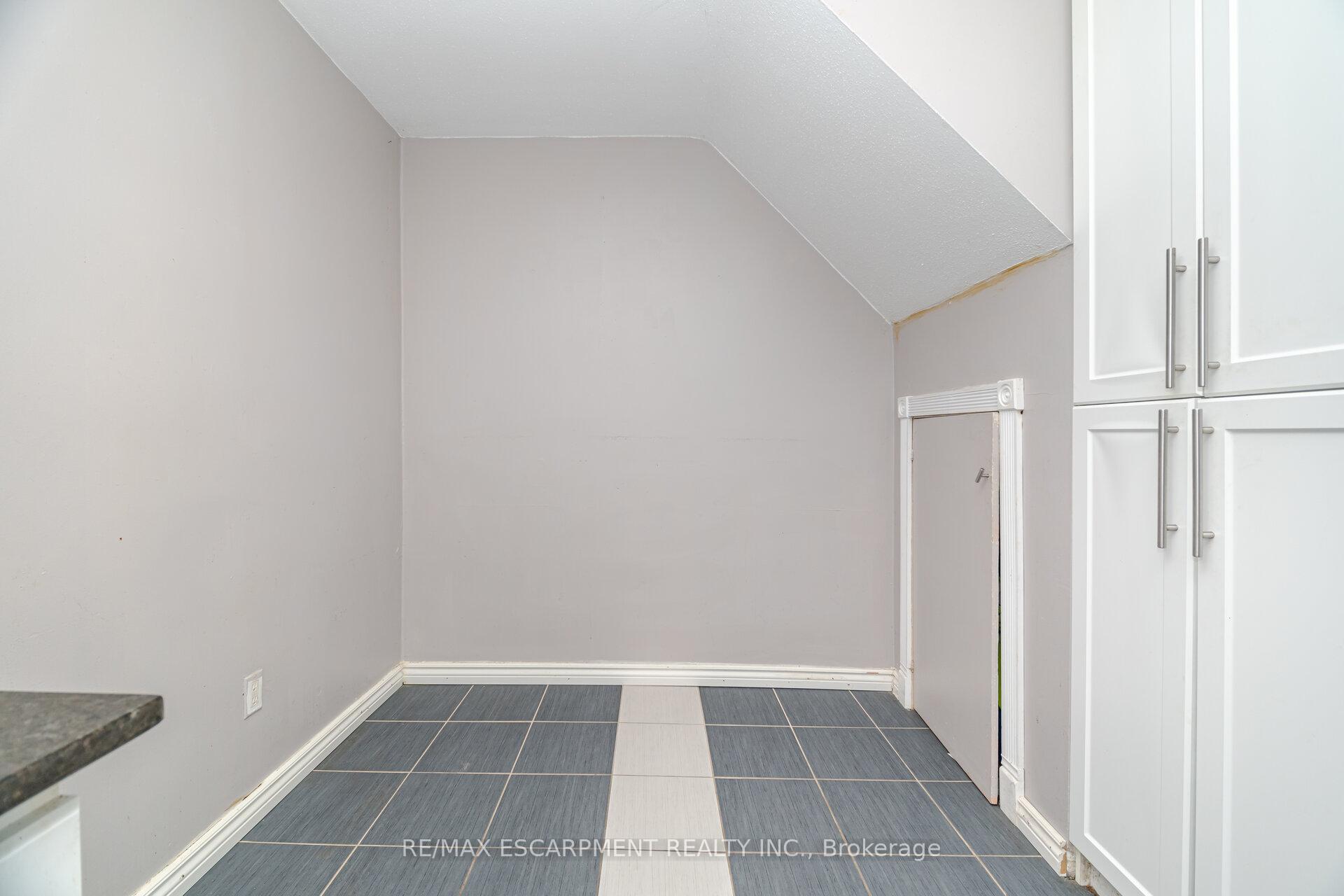 Photo 12 of Unit 14, 15 Albright Road, Hamilton, Vincent — HOMEH