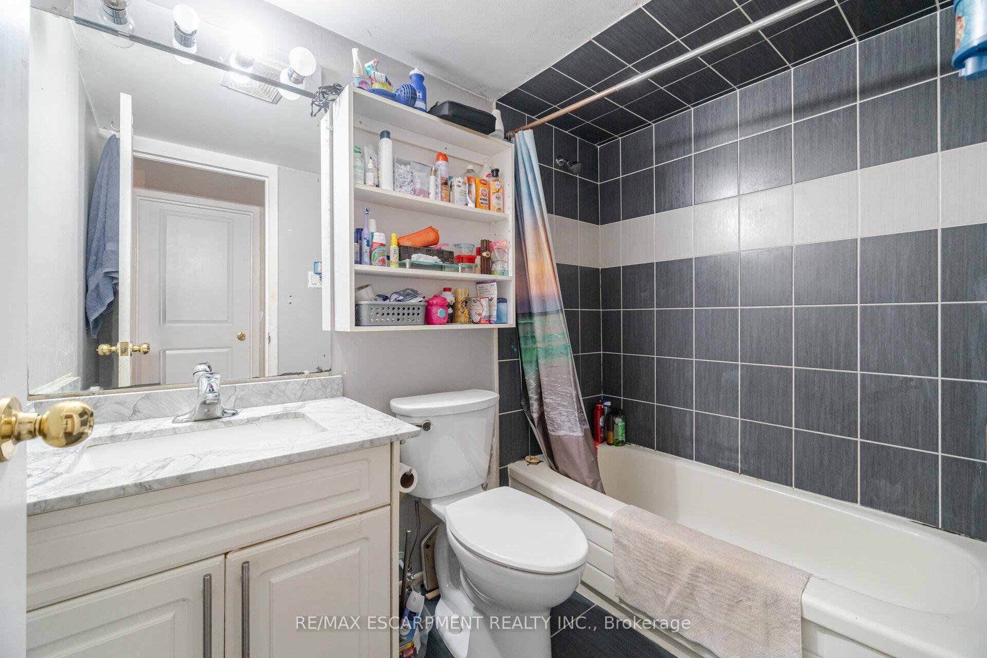 Photo 34 of Unit 14, 15 Albright Road, Hamilton, Vincent — HOMEH