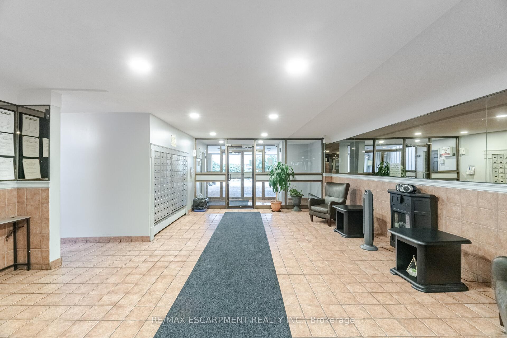 Photo 25 of Unit 14, 15 Albright Road, Hamilton, Vincent — HOMEH
