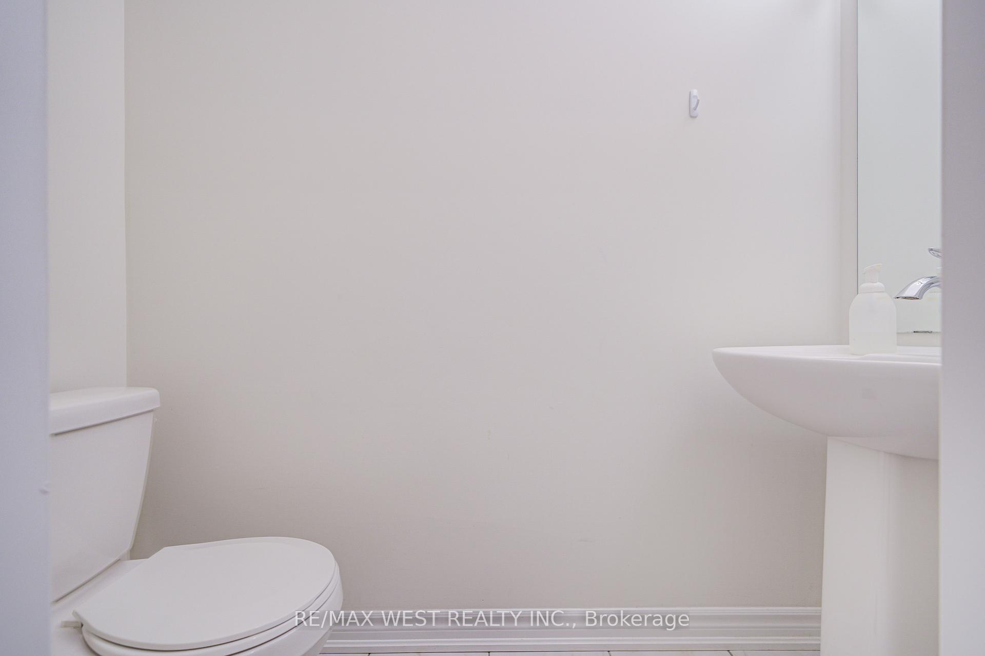 Photo 14 of 2171 Grainger Loop, Innisfil, Alcona — HOMEH