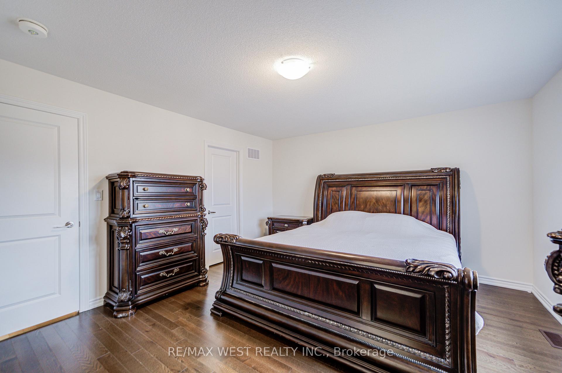 Photo 20 of 2171 Grainger Loop, Innisfil, Alcona — HOMEH