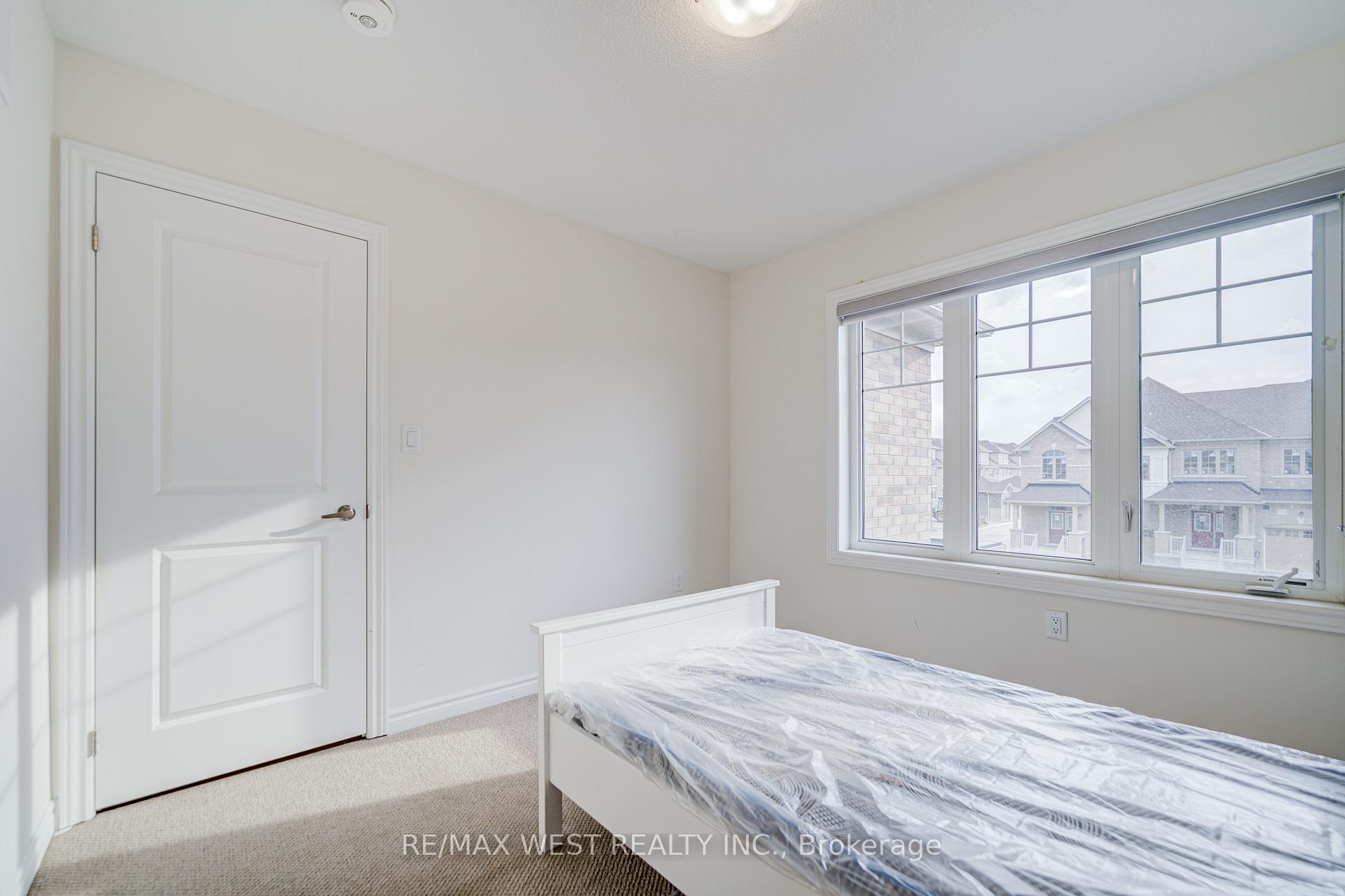 Photo 25 of 2171 Grainger Loop, Innisfil, Alcona — HOMEH