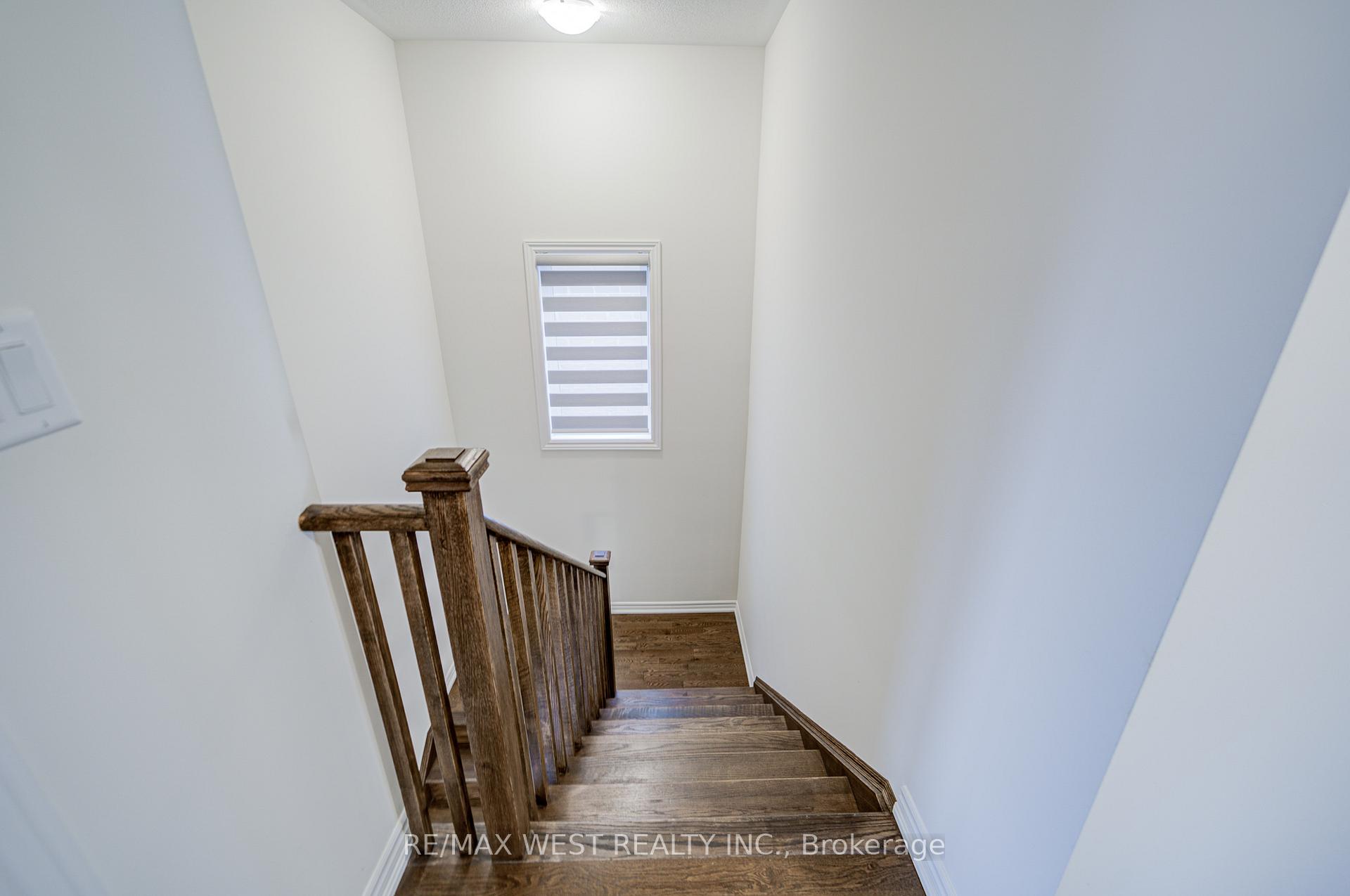 Photo 29 of 2171 Grainger Loop, Innisfil, Alcona — HOMEH