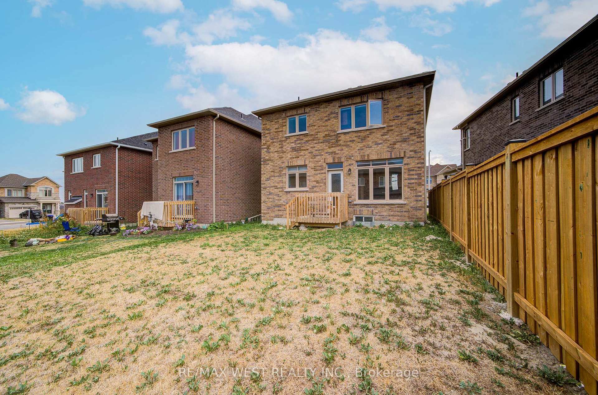 Photo 42 of 2171 Grainger Loop, Innisfil, Alcona — HOMEH