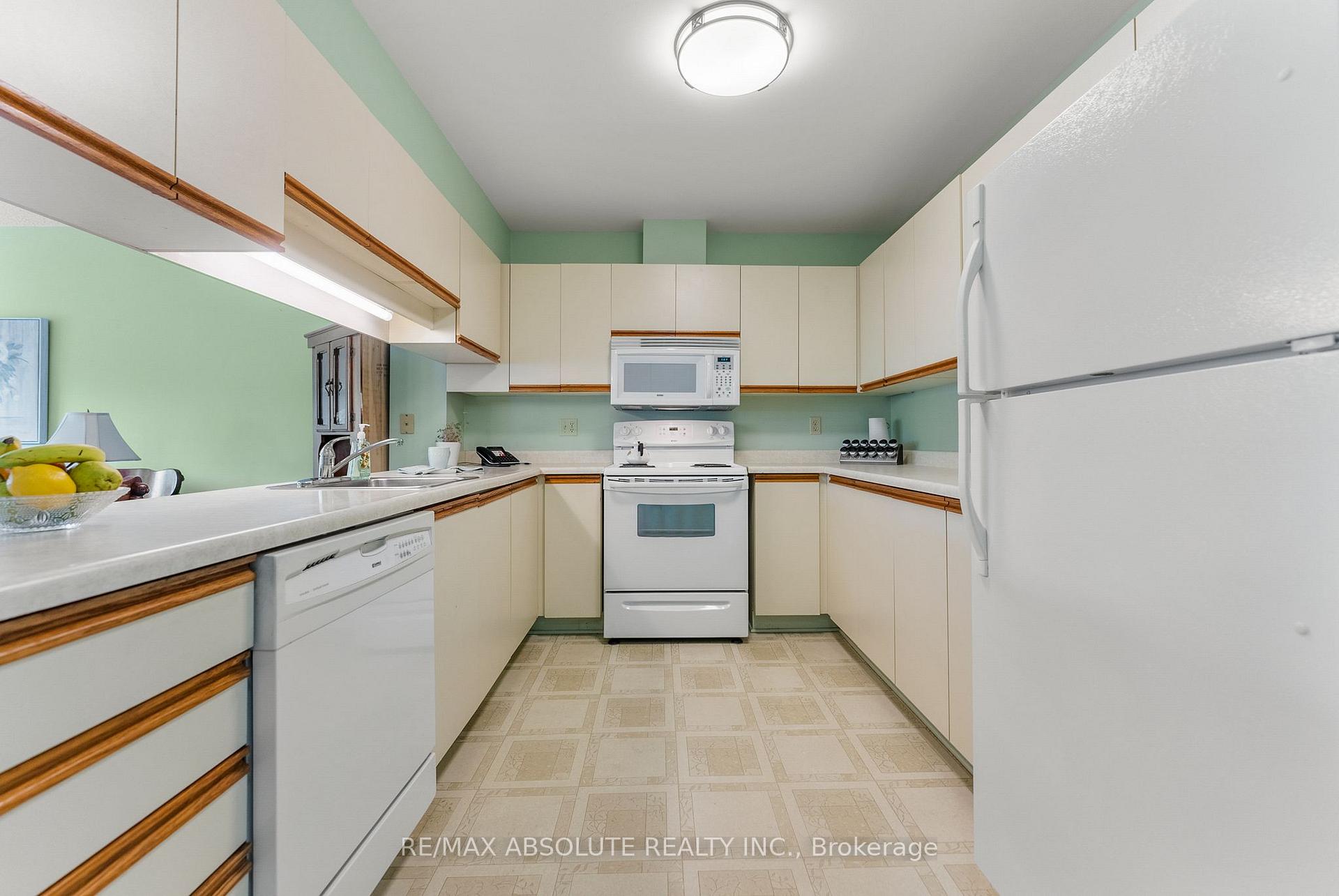 Photo 4 of Unit 301, 124 Daniel Street, Arnprior — HOMEH