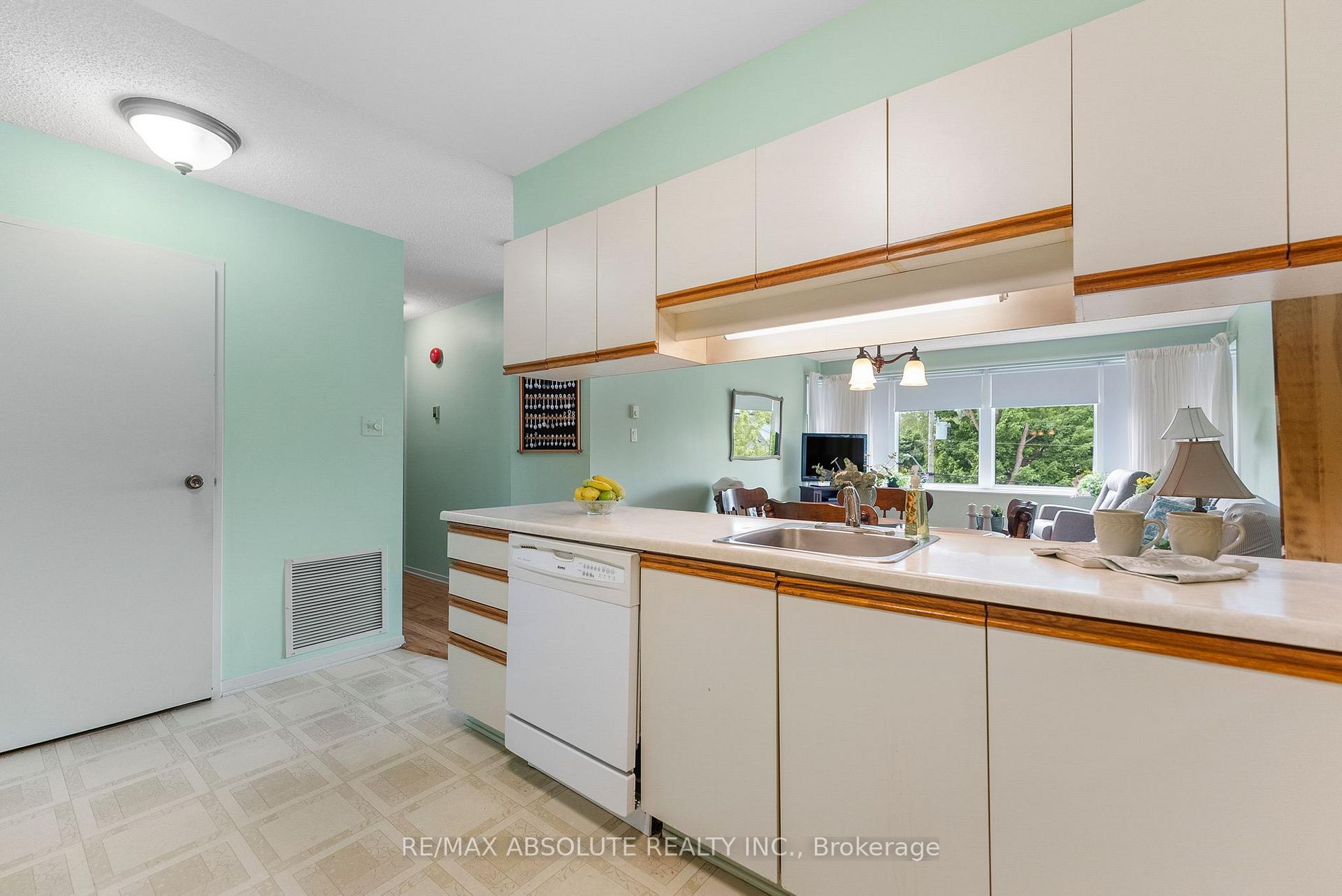 Photo 10 of Unit 301, 124 Daniel Street, Arnprior — HOMEH