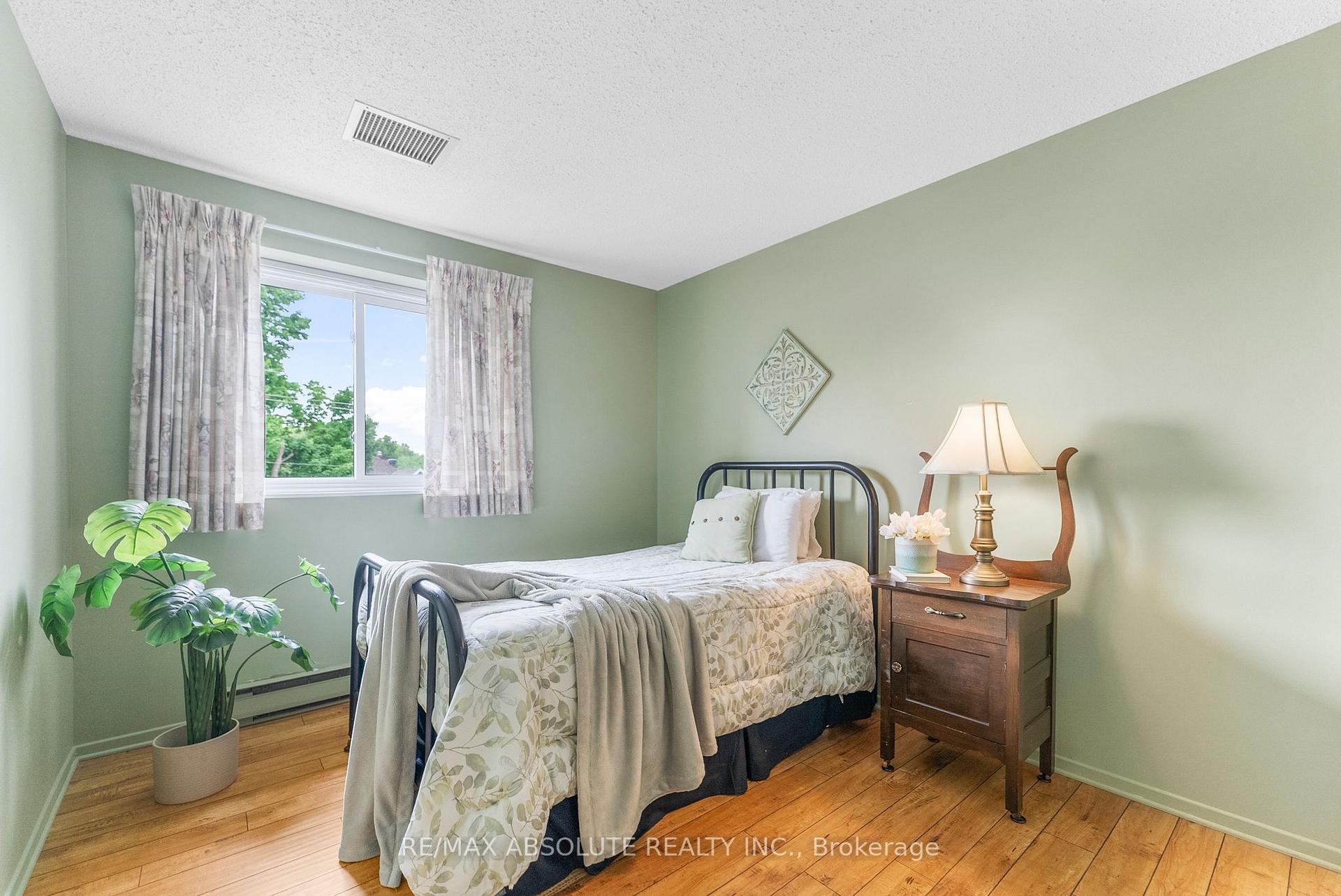 Photo 12 of Unit 301, 124 Daniel Street, Arnprior — HOMEH