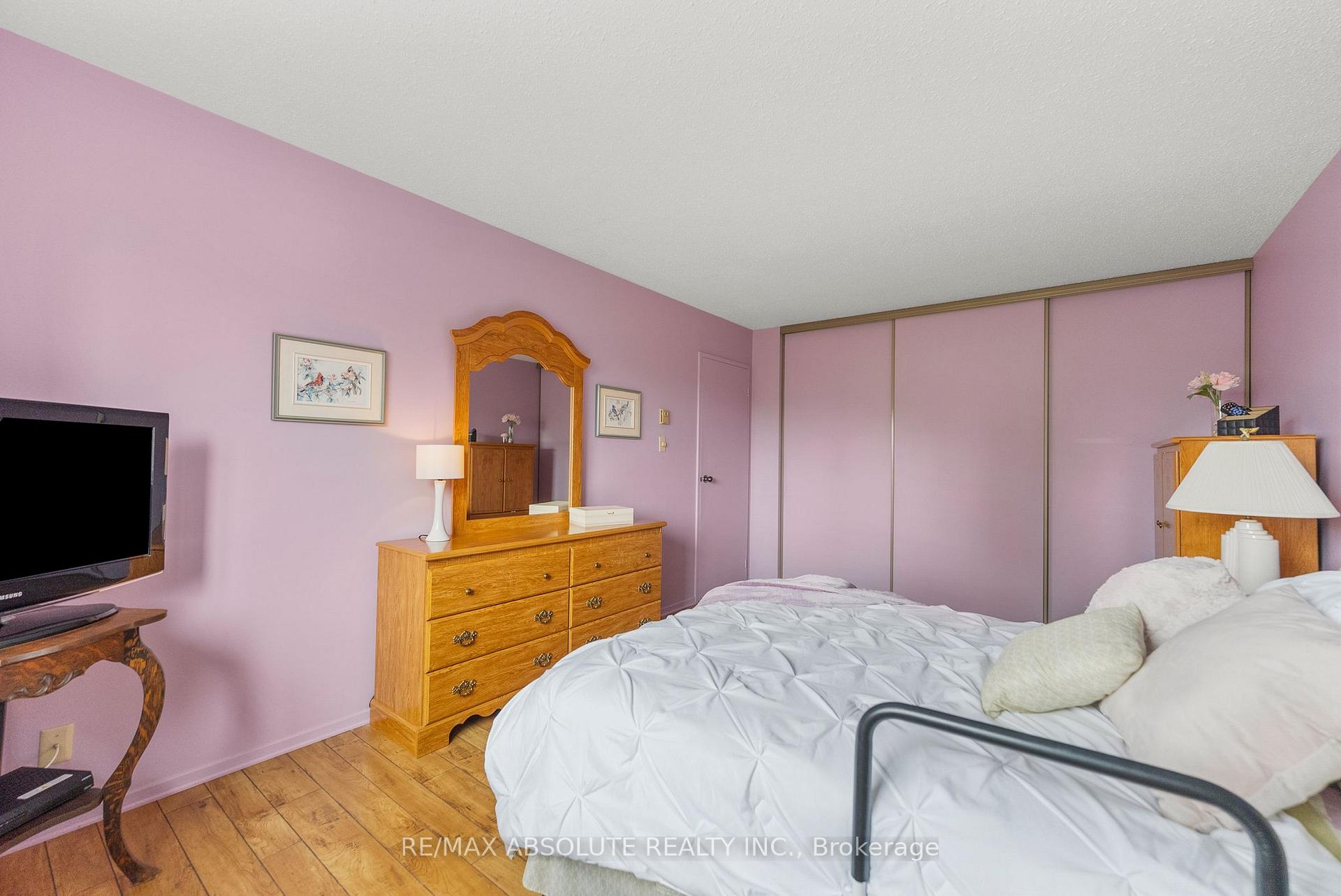 Photo 8 of Unit 301, 124 Daniel Street, Arnprior — HOMEH