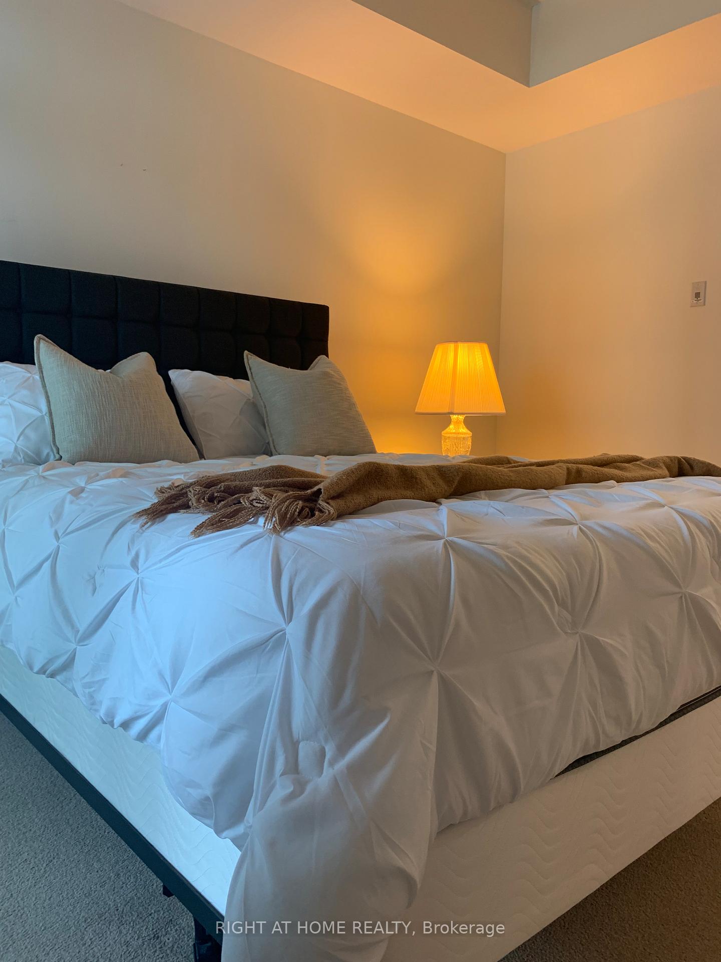 Photo 34 of Unit 504, 37 Ellen Street, Barrie, Lakeshore — HOMEH