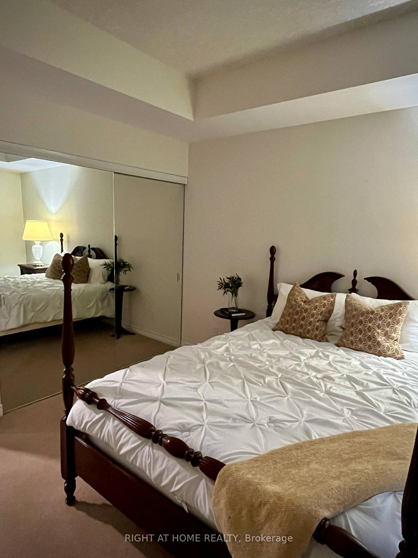 Photo 30 of Unit 504, 37 Ellen Street, Barrie, Lakeshore — HOMEH