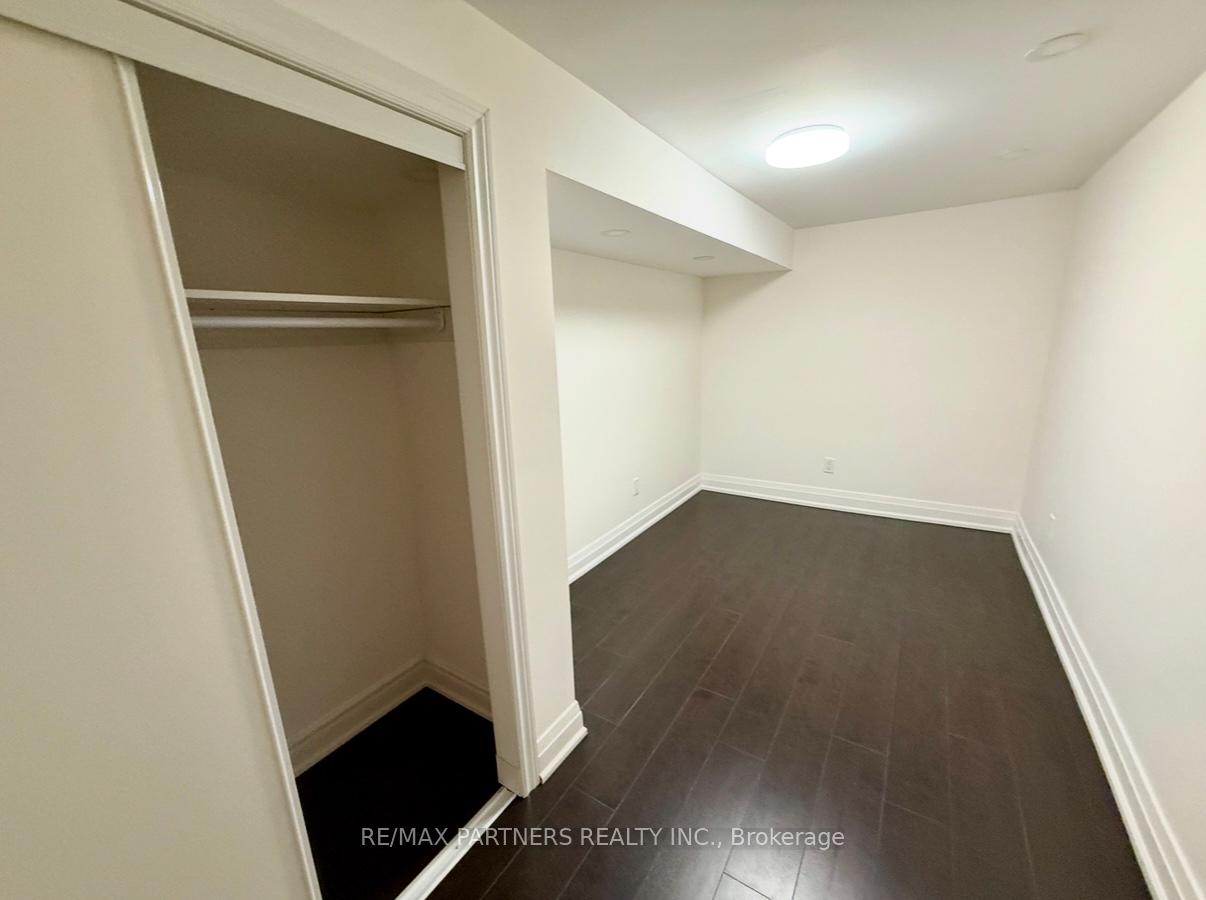 Photo 3 of 277 Mavrinac Boulevard, Aurora, Bayview Northeast — HOMEH