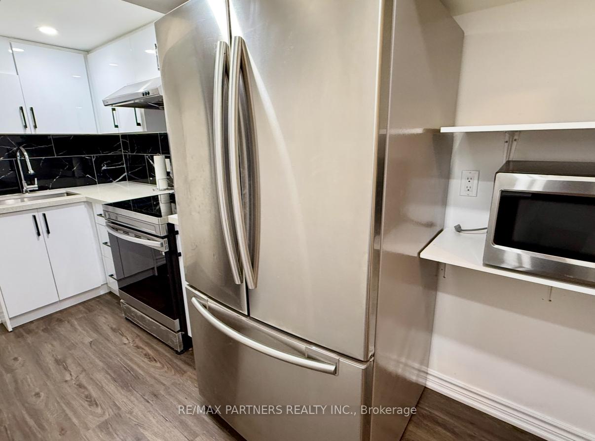 Photo 6 of 277 Mavrinac Boulevard, Aurora, Bayview Northeast — HOMEH