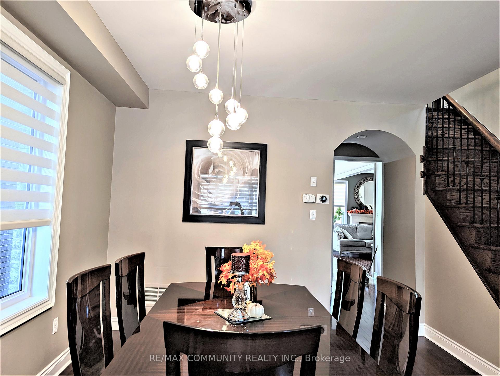 Photo 9 of 57 Hua Du Avenue, Markham, Berczy — HOMEH