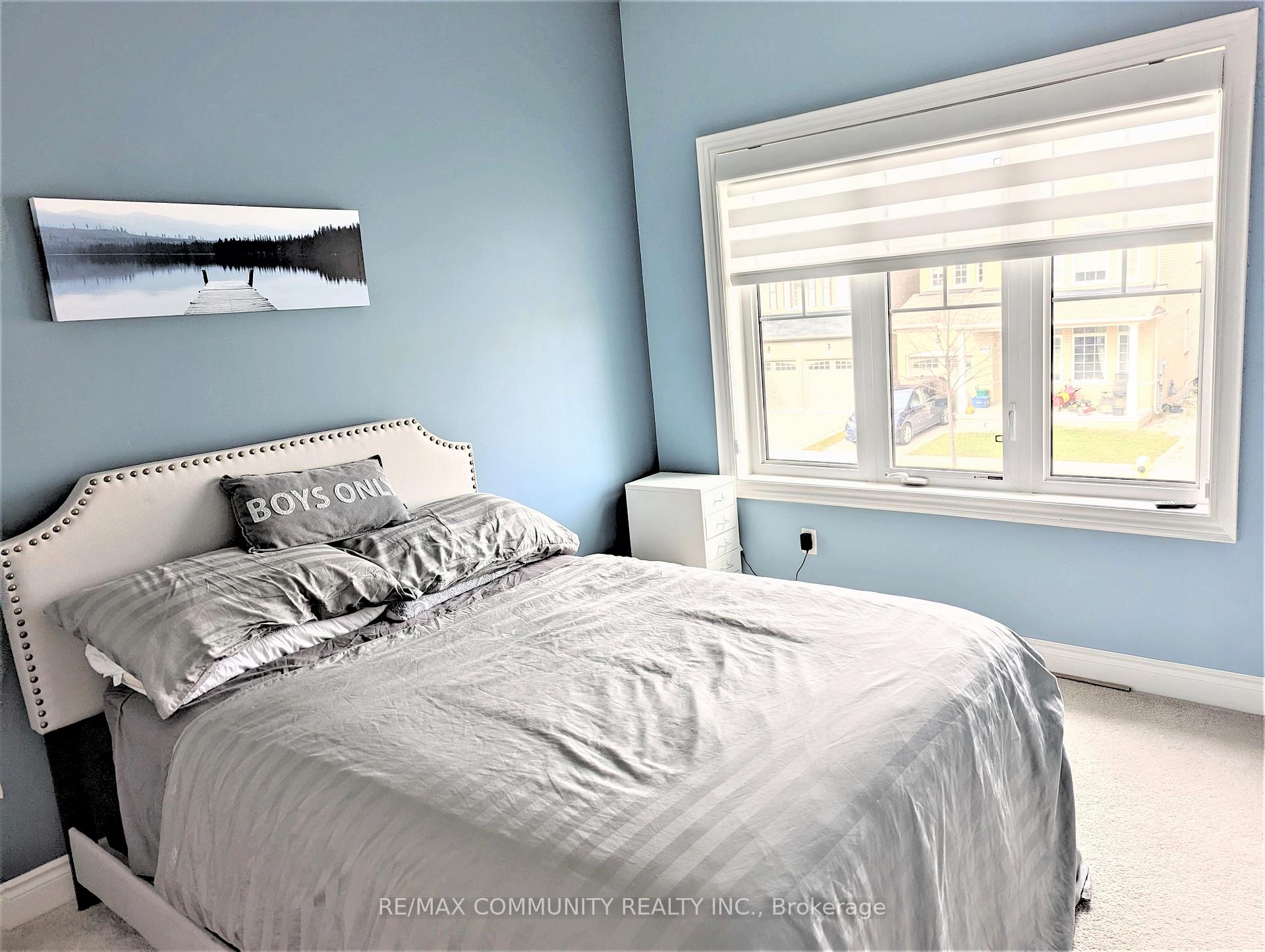 Photo 5 of 57 Hua Du Avenue, Markham, Berczy — HOMEH