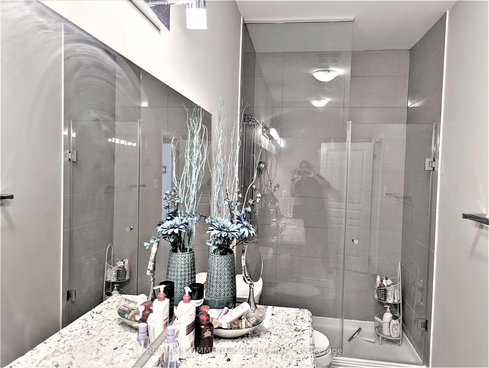 Photo 15 of 57 Hua Du Avenue, Markham, Berczy — HOMEH