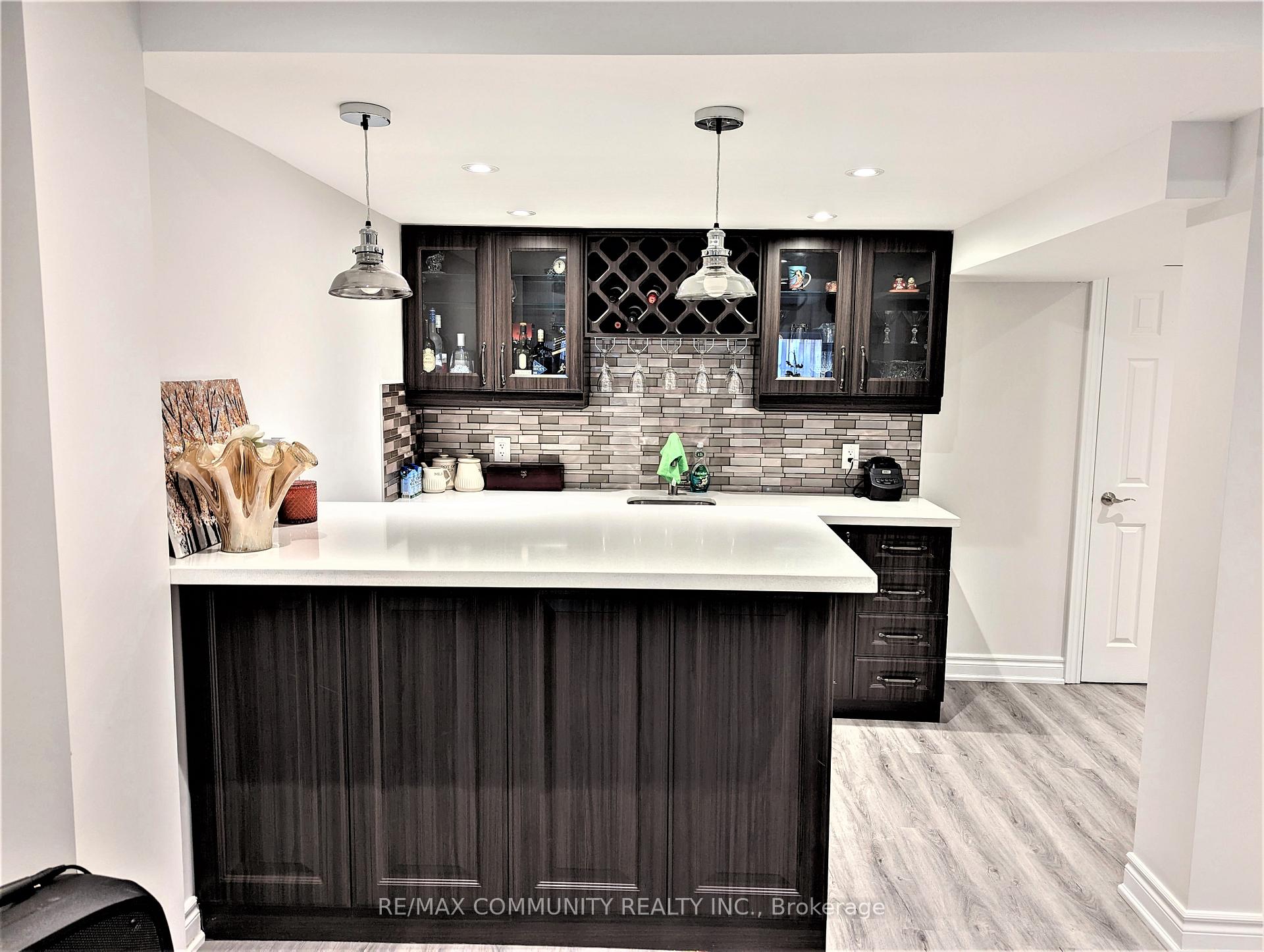 Photo 12 of 57 Hua Du Avenue, Markham, Berczy — HOMEH