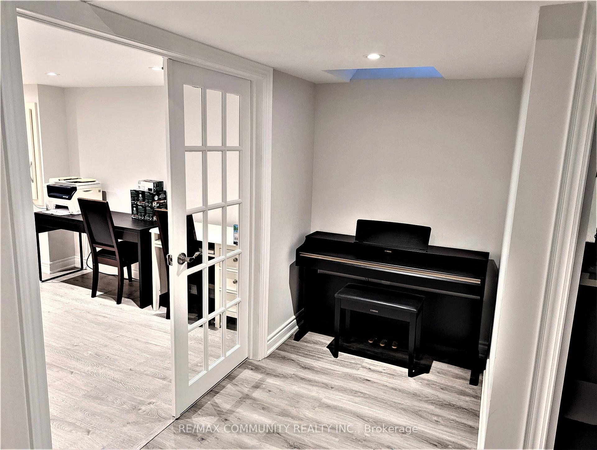 Photo 7 of 57 Hua Du Avenue, Markham, Berczy — HOMEH