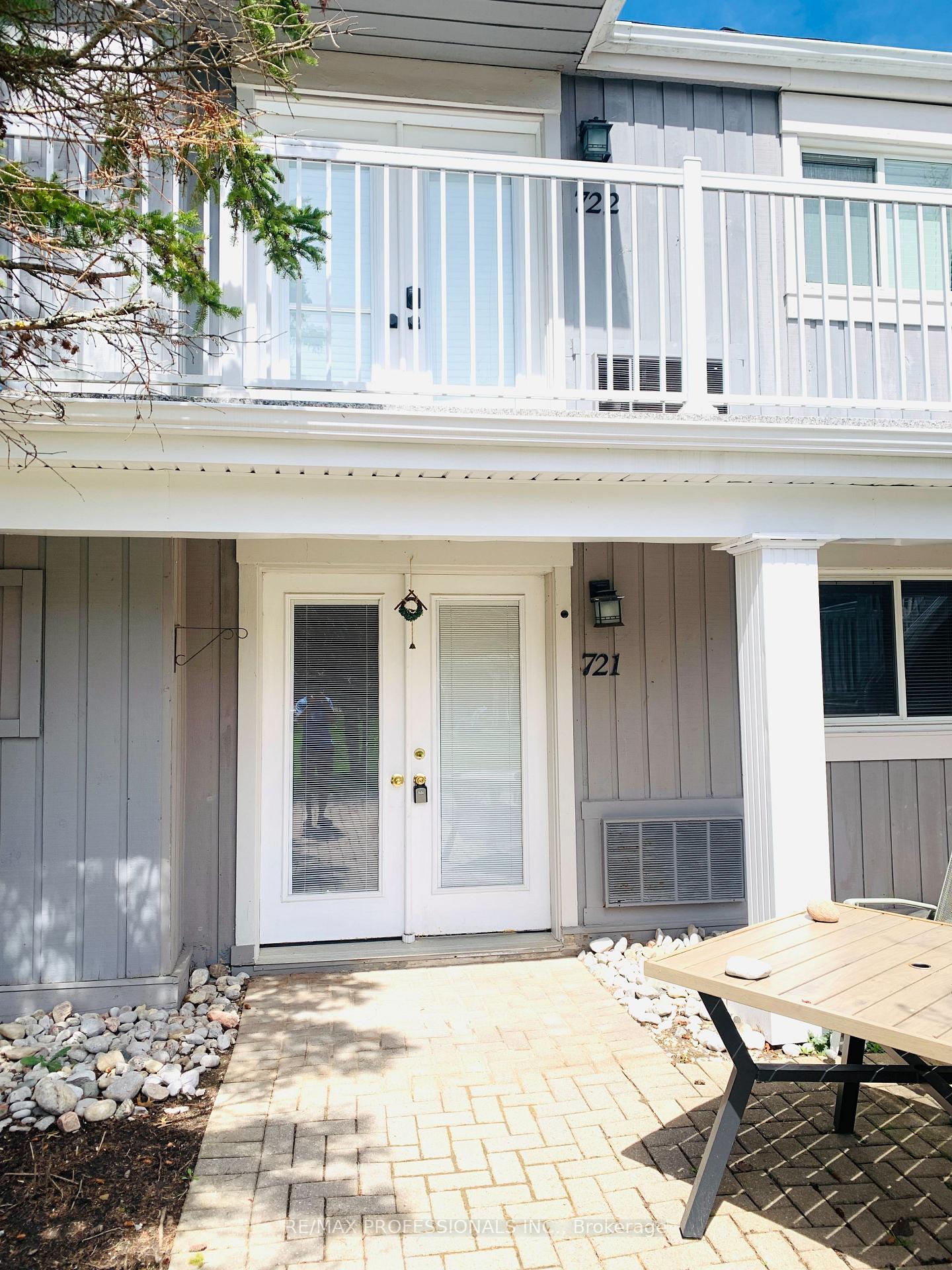 Photo 1 of Unit 721, 11 Dawson Drive, Collingwood — HOMEH