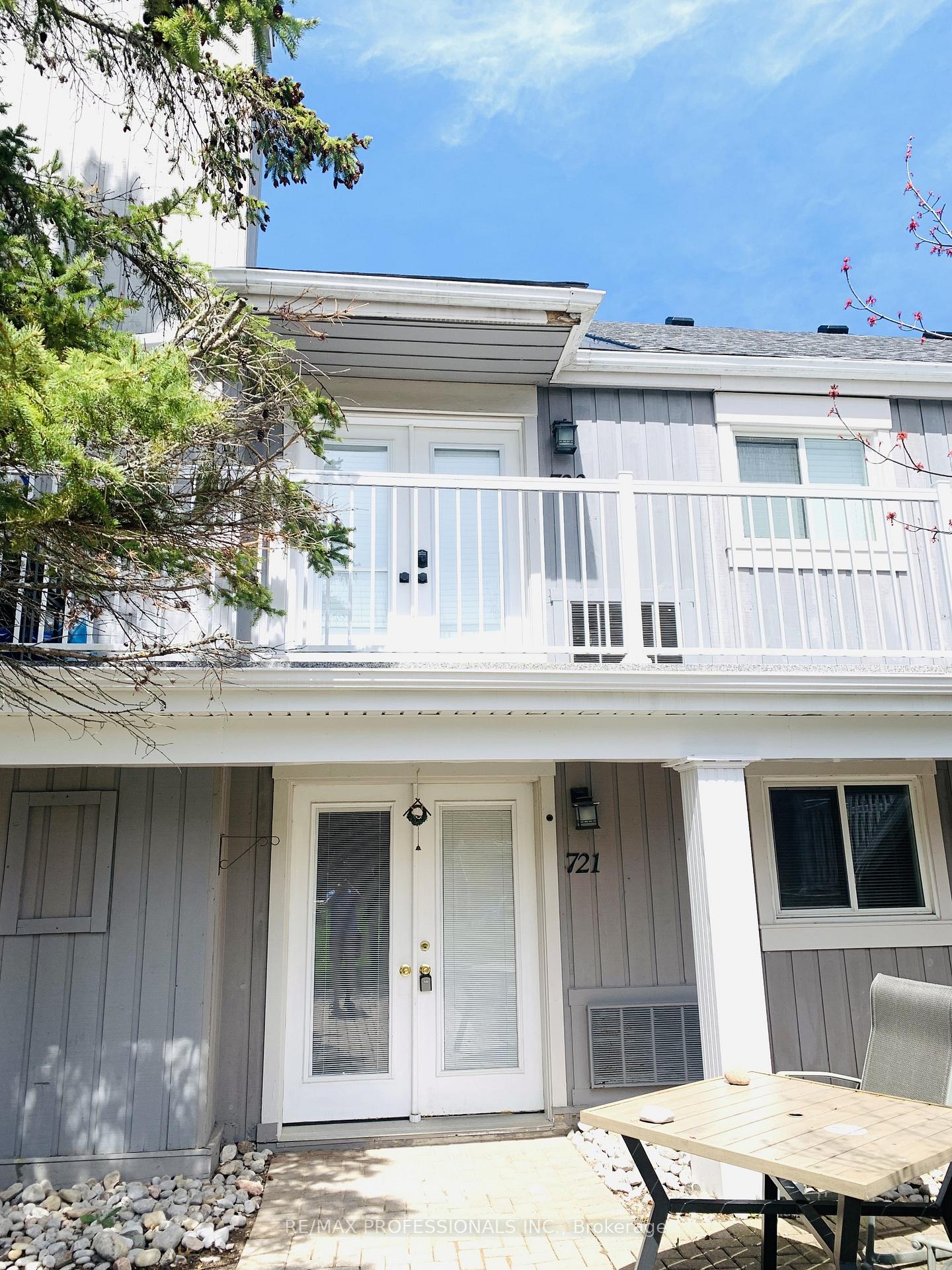Photo 4 of Unit 721, 11 Dawson Drive, Collingwood — HOMEH