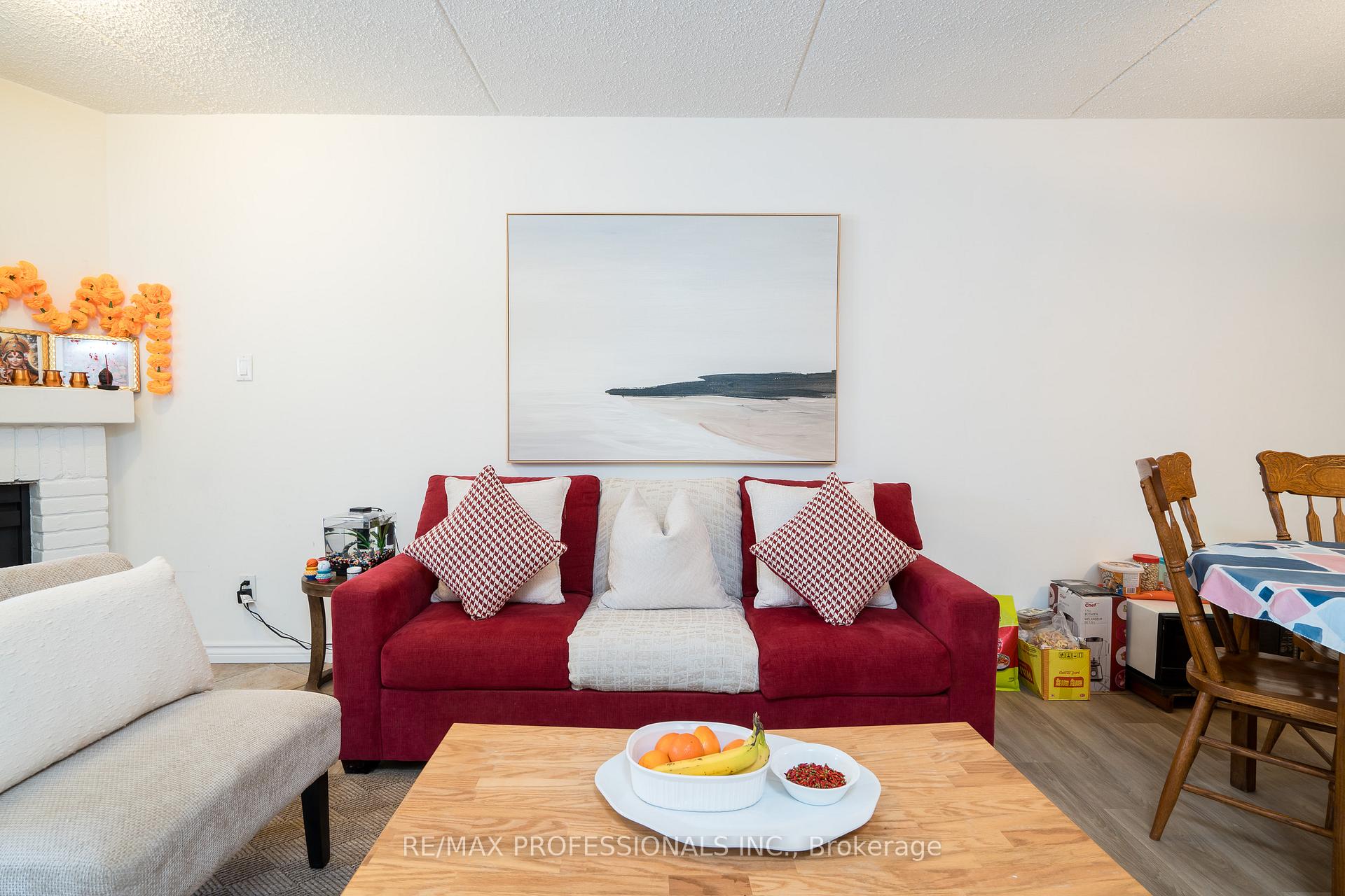 Photo 11 of Unit 721, 11 Dawson Drive, Collingwood — HOMEH