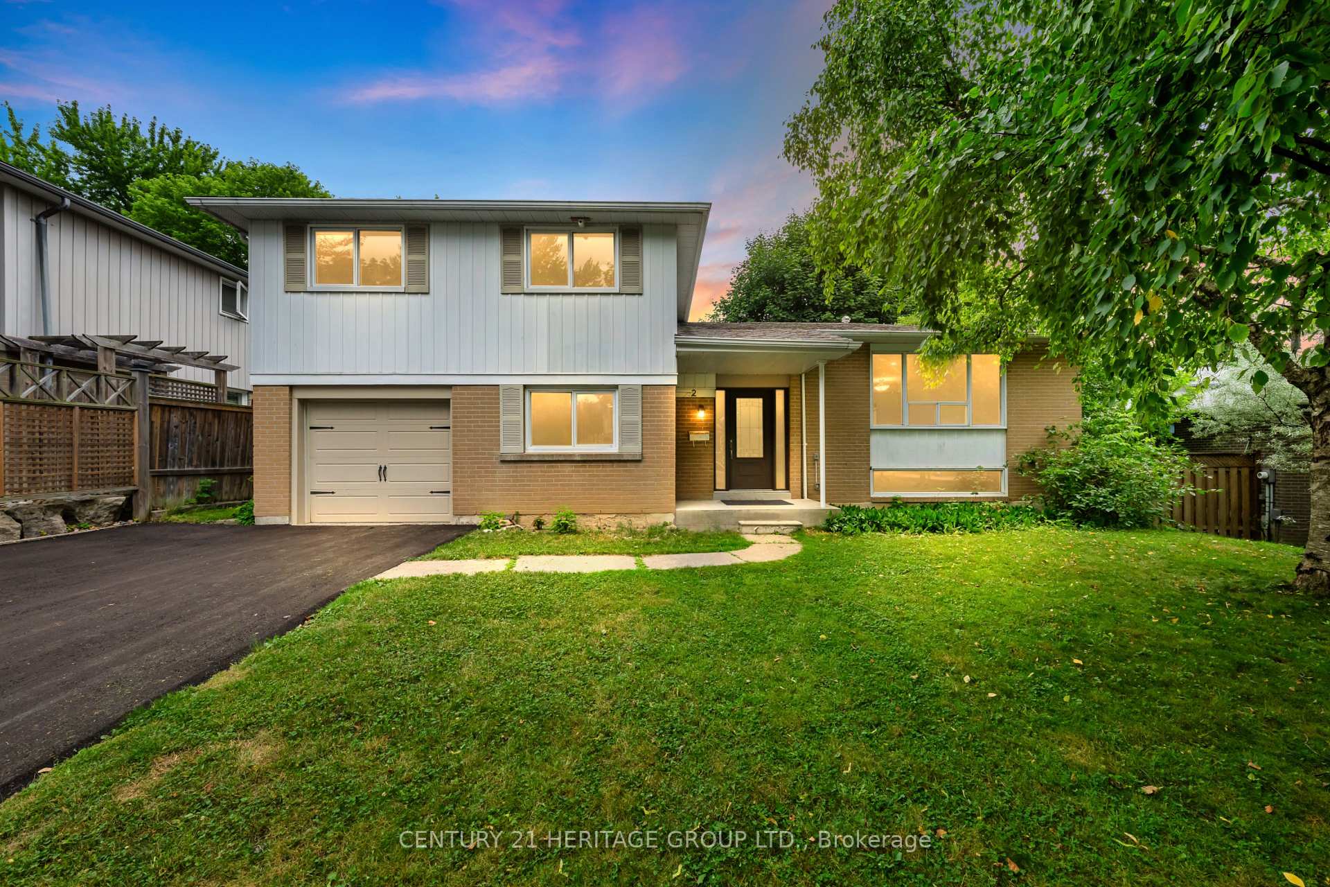 Photo 23 of 2 Hill Drive, Aurora, Hills of St Andrew — HOMEH