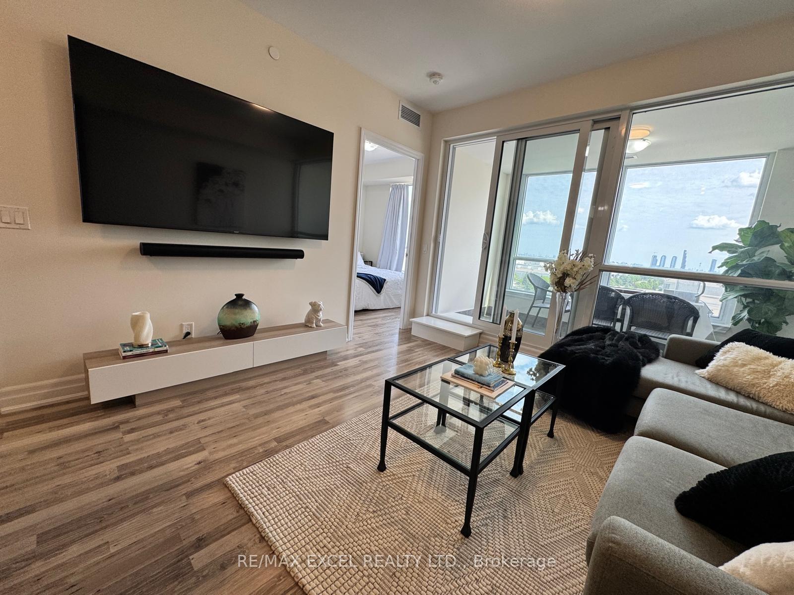 Photo 1 of Unit 705, 9075 Jane Street, Vaughan, Concord — HOMEH