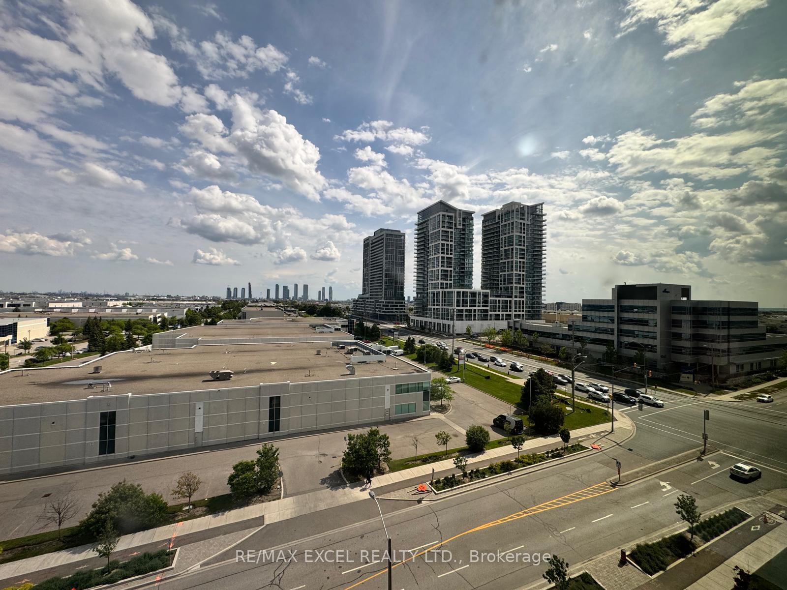Photo 9 of Unit 705, 9075 Jane Street, Vaughan, Concord — HOMEH