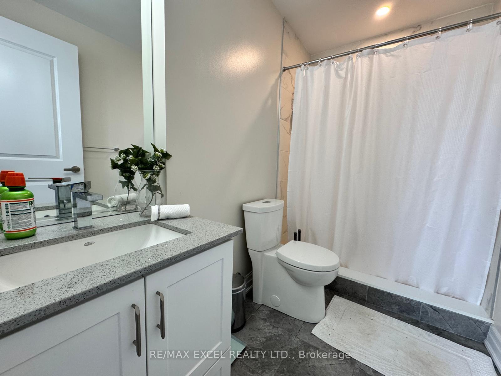Photo 13 of Unit 705, 9075 Jane Street, Vaughan, Concord — HOMEH