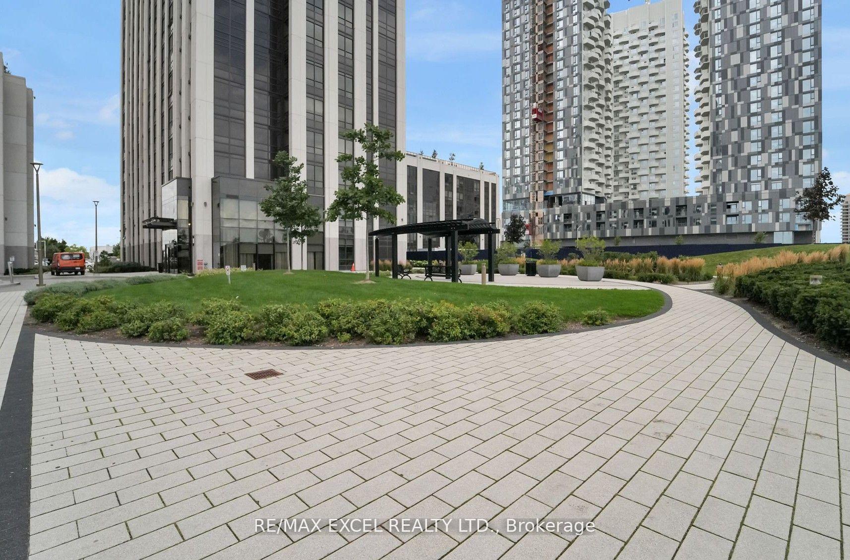 Photo 6 of Unit 705, 9075 Jane Street, Vaughan, Concord — HOMEH