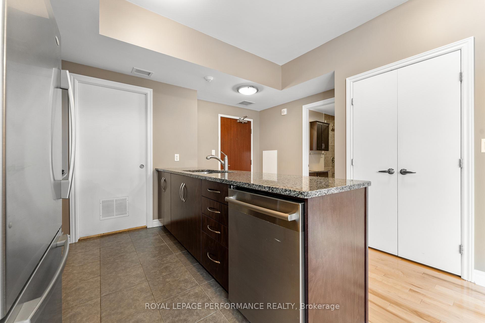 Photo 16 of Unit 512, 575 Byron Avenue N, Ottawa, McKellar/Highland — HOMEH
