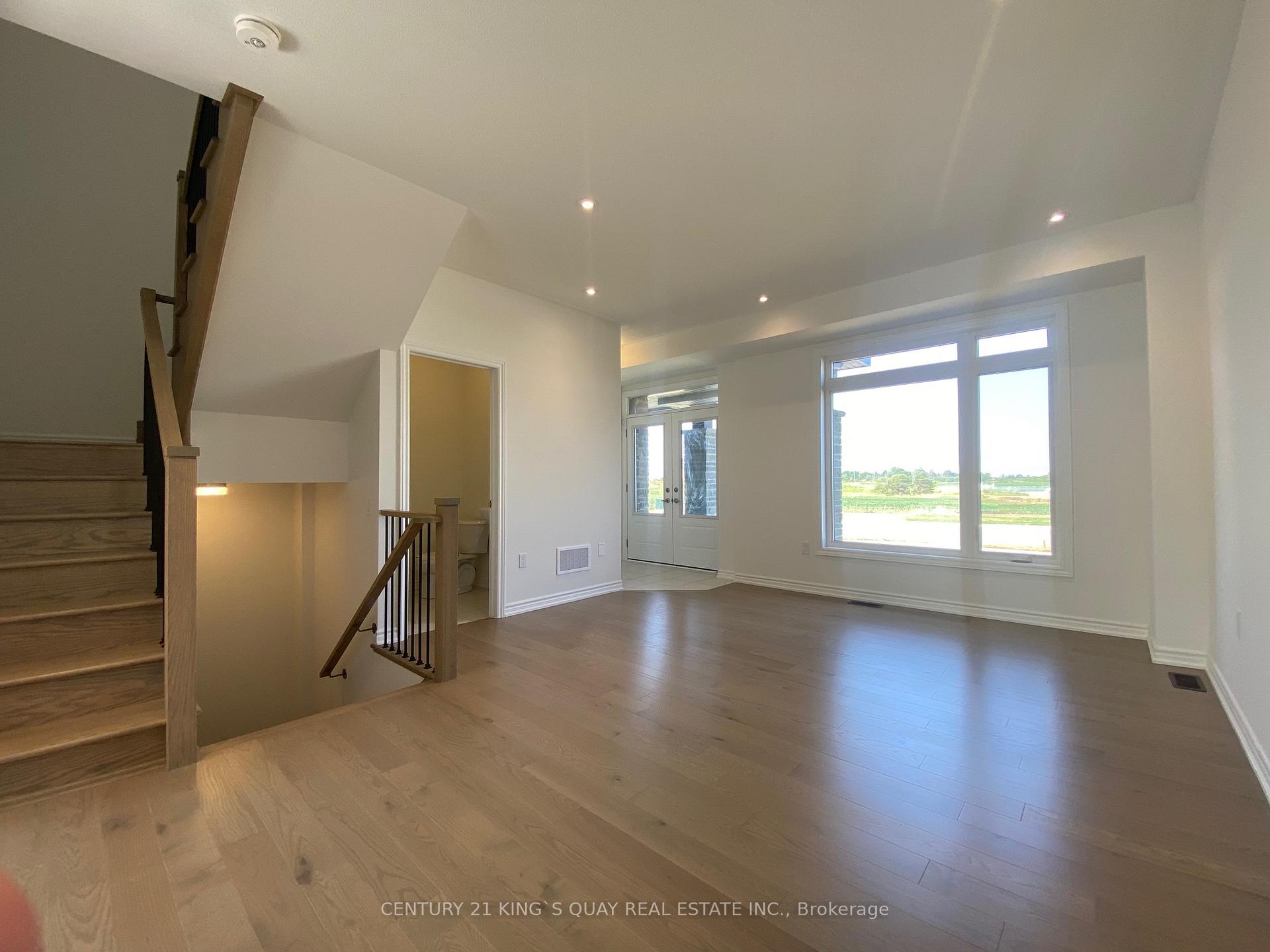 Photo 23 of 10235 Huntington Road, Vaughan, Kleinburg — HOMEH