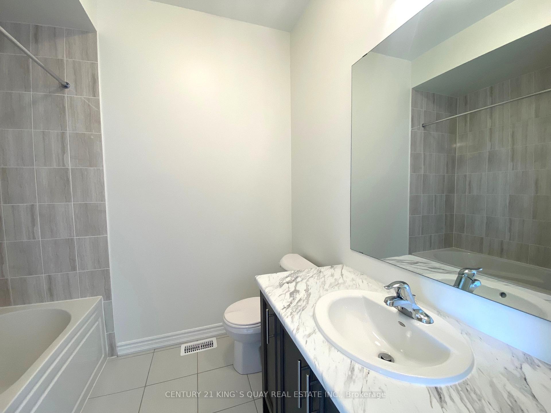 Photo 16 of 10235 Huntington Road, Vaughan, Kleinburg — HOMEH