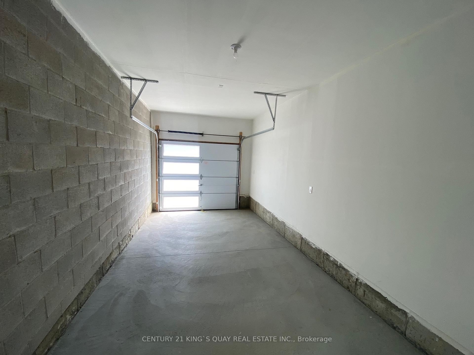 Photo 32 of 10235 Huntington Road, Vaughan, Kleinburg — HOMEH
