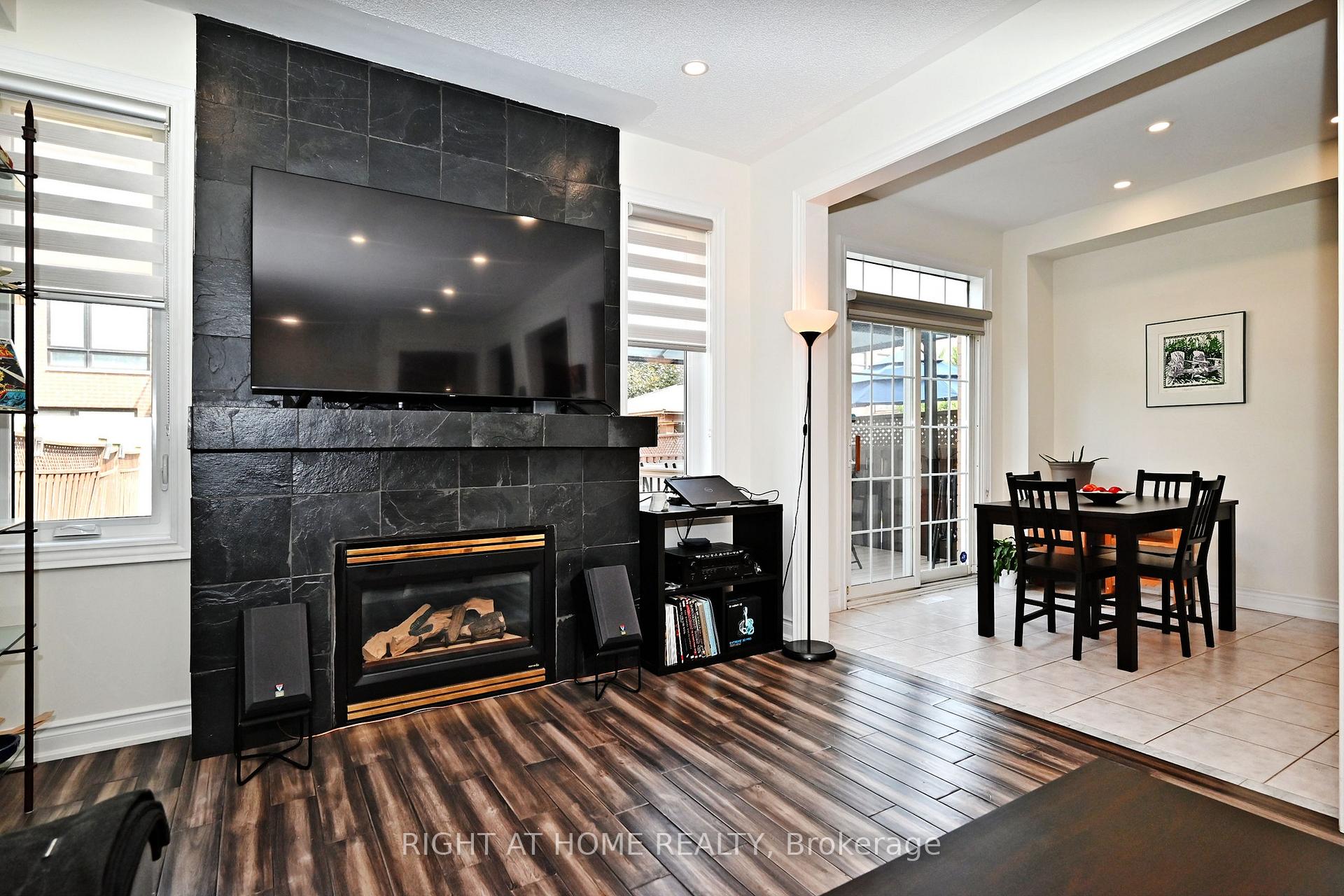 Photo 8 of 72 Wildberry Crescent, Vaughan, Vellore Village — HOMEH