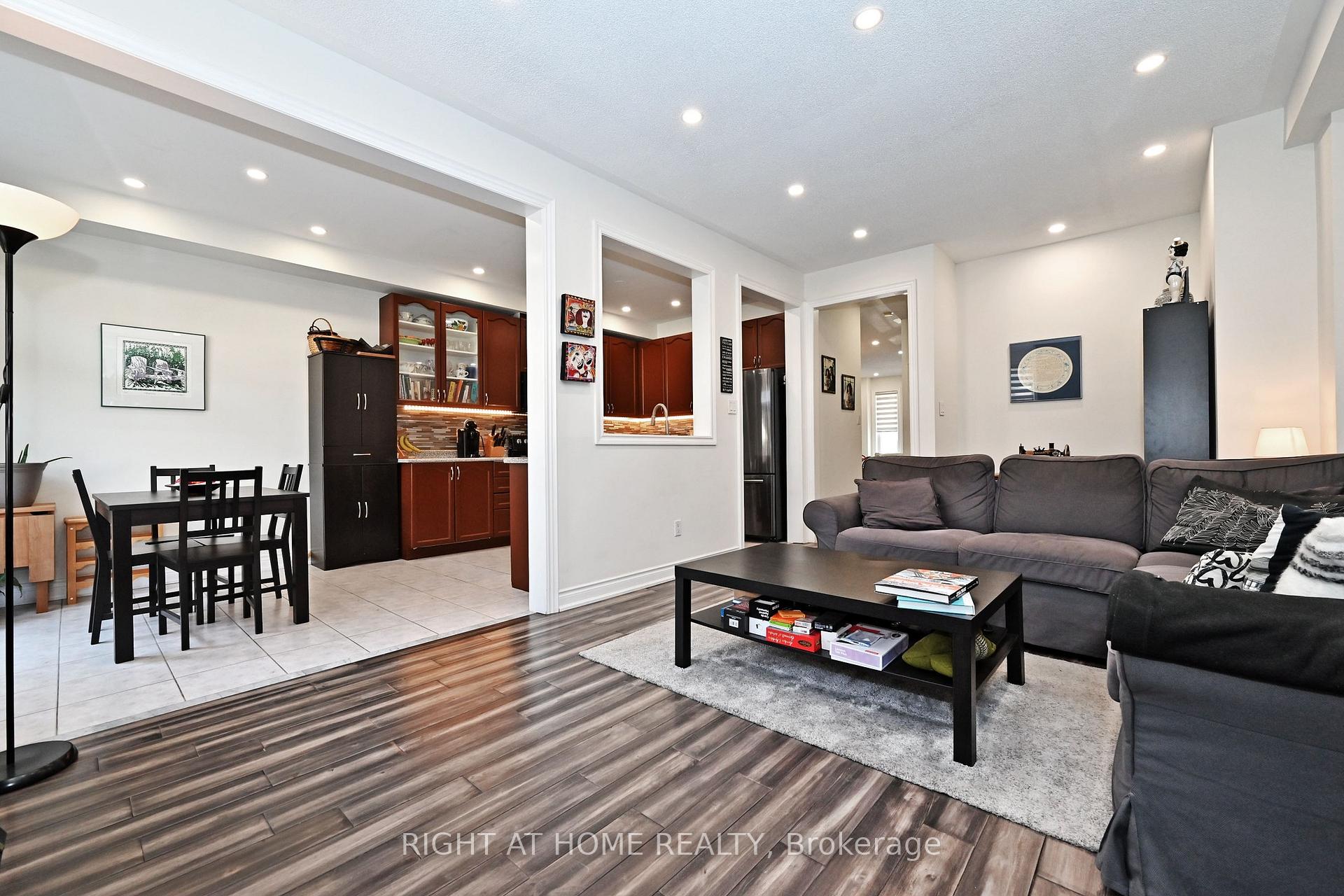 Photo 11 of 72 Wildberry Crescent, Vaughan, Vellore Village — HOMEH