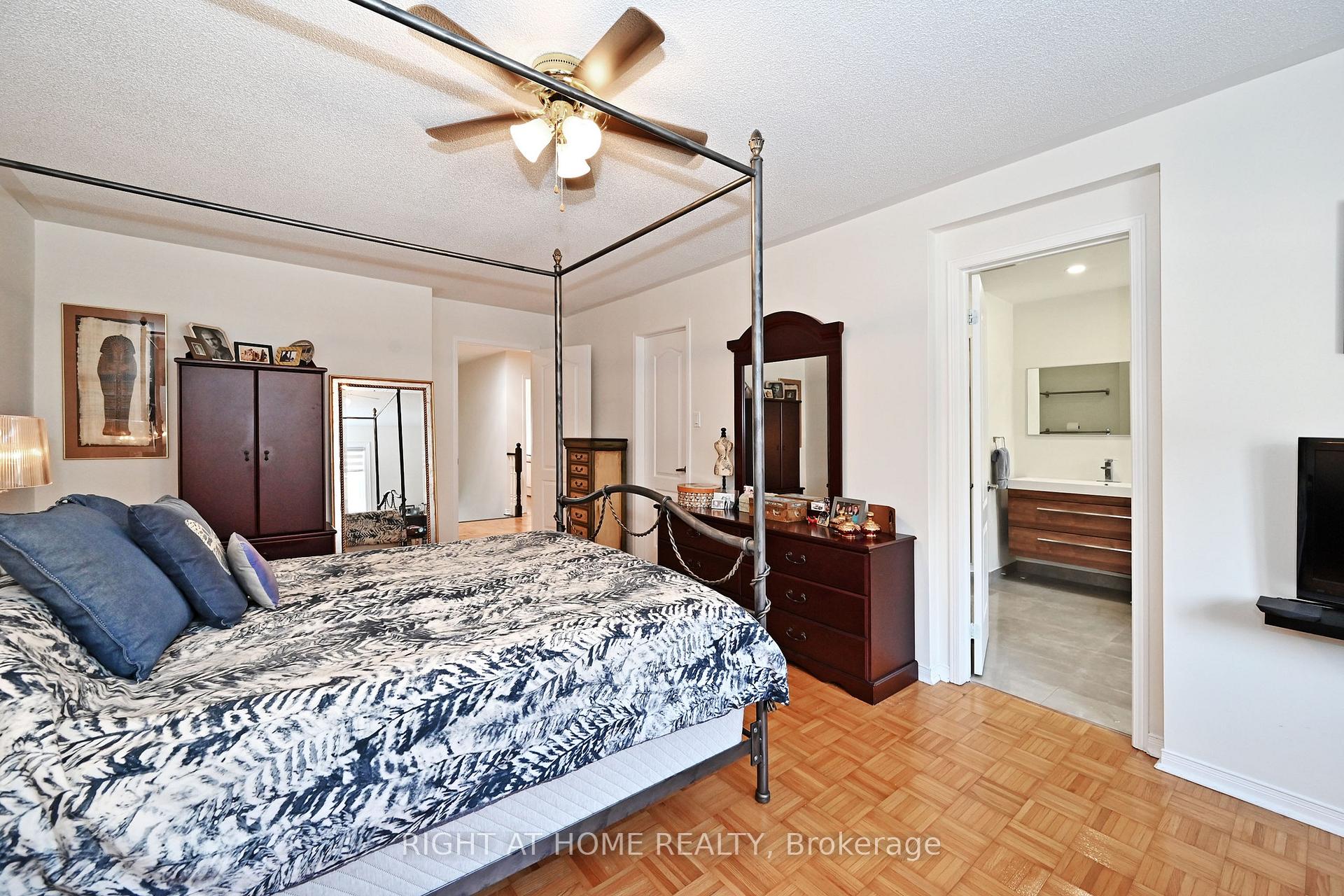 Photo 25 of 72 Wildberry Crescent, Vaughan, Vellore Village — HOMEH