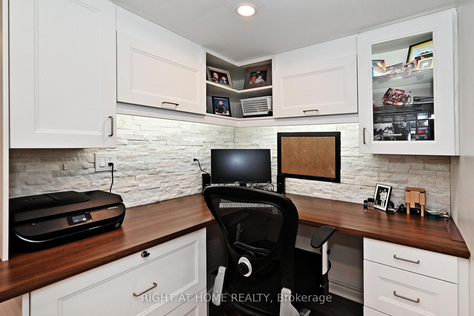 Photo 31 of 72 Wildberry Crescent, Vaughan, Vellore Village — HOMEH