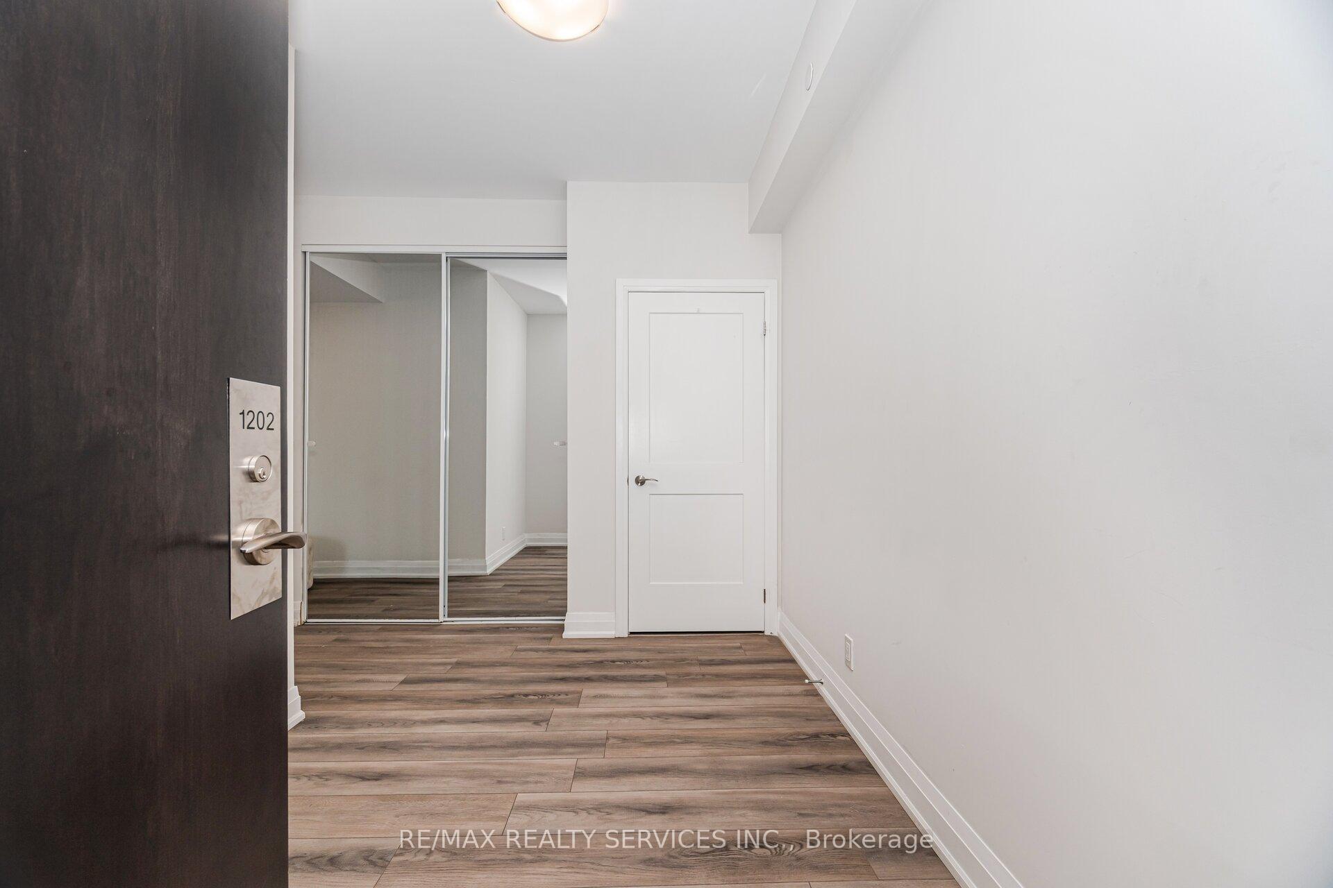 Photo 3 of Unit 1202, 15 Lynch Street, Brampton, Queen Street Corridor — HOMEH