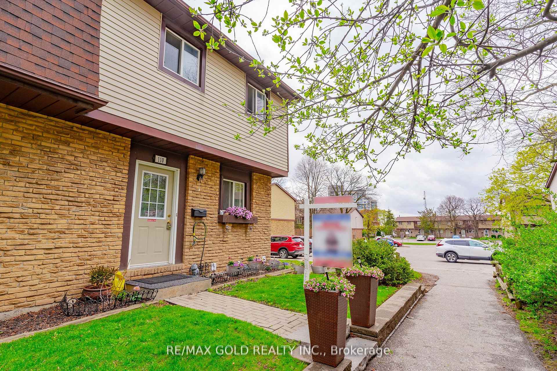 Photo 7 of Unit 110, 45 Hansen Road N, Brampton, Madoc — HOMEH