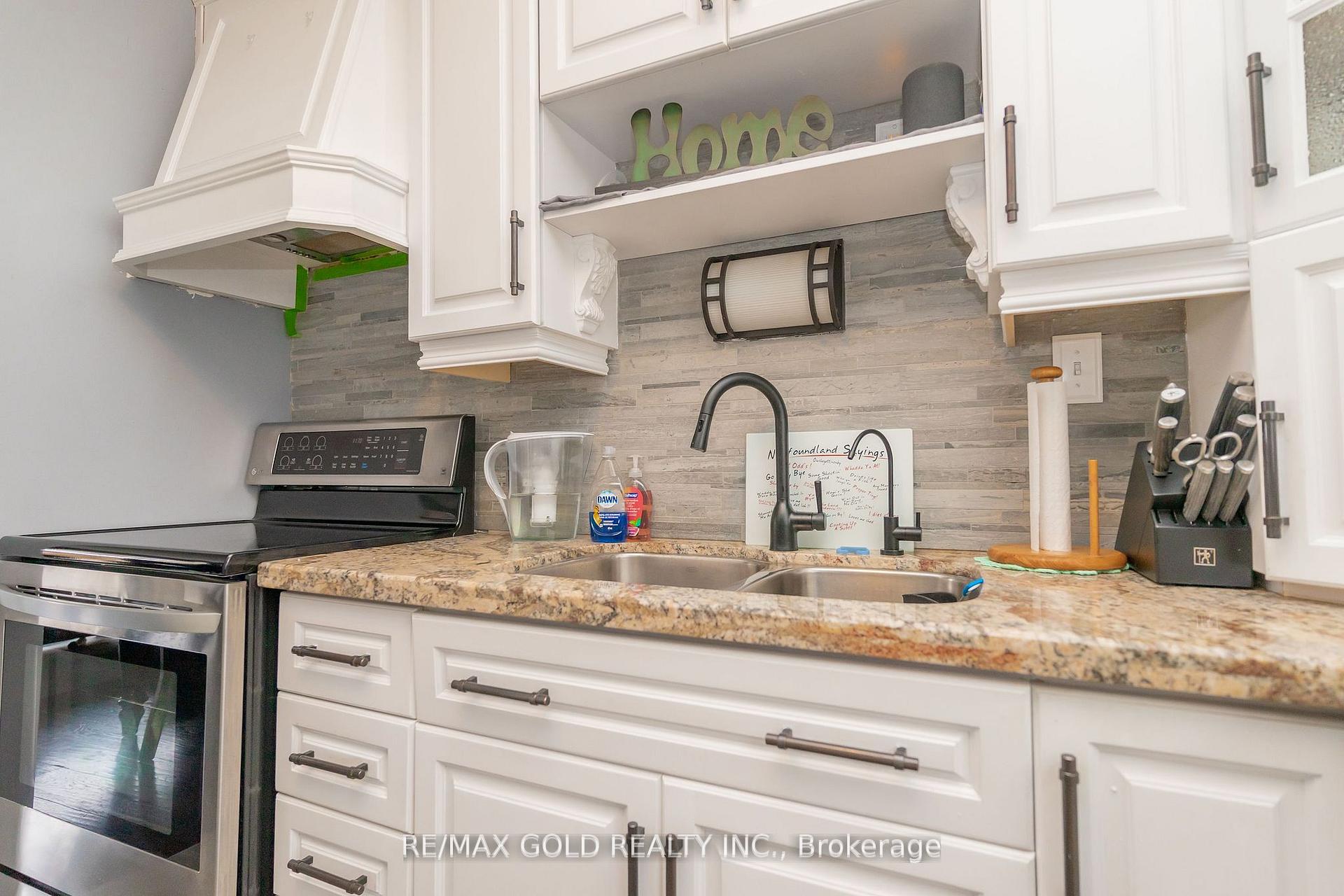 Photo 12 of Unit 110, 45 Hansen Road N, Brampton, Madoc — HOMEH