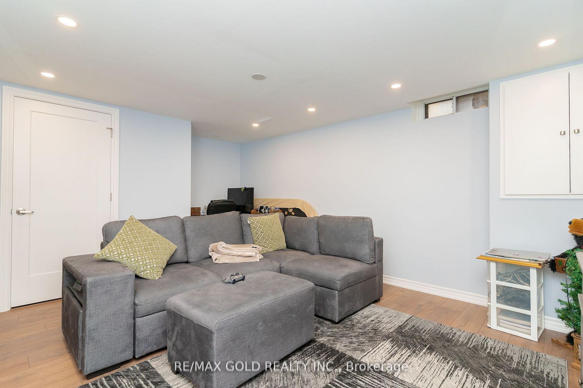 Photo 30 of Unit 110, 45 Hansen Road N, Brampton, Madoc — HOMEH