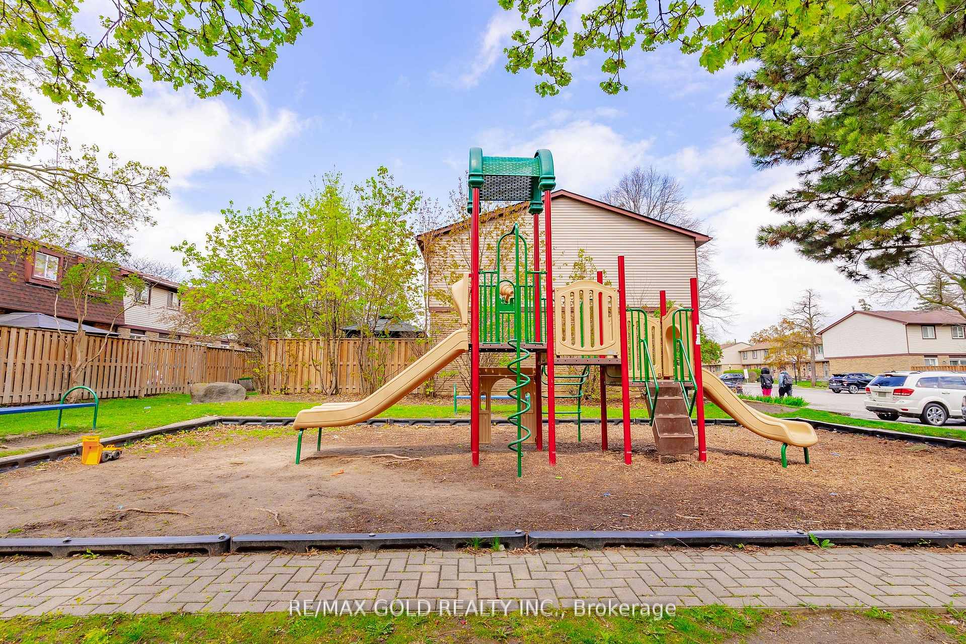 Photo 40 of Unit 110, 45 Hansen Road N, Brampton, Madoc — HOMEH
