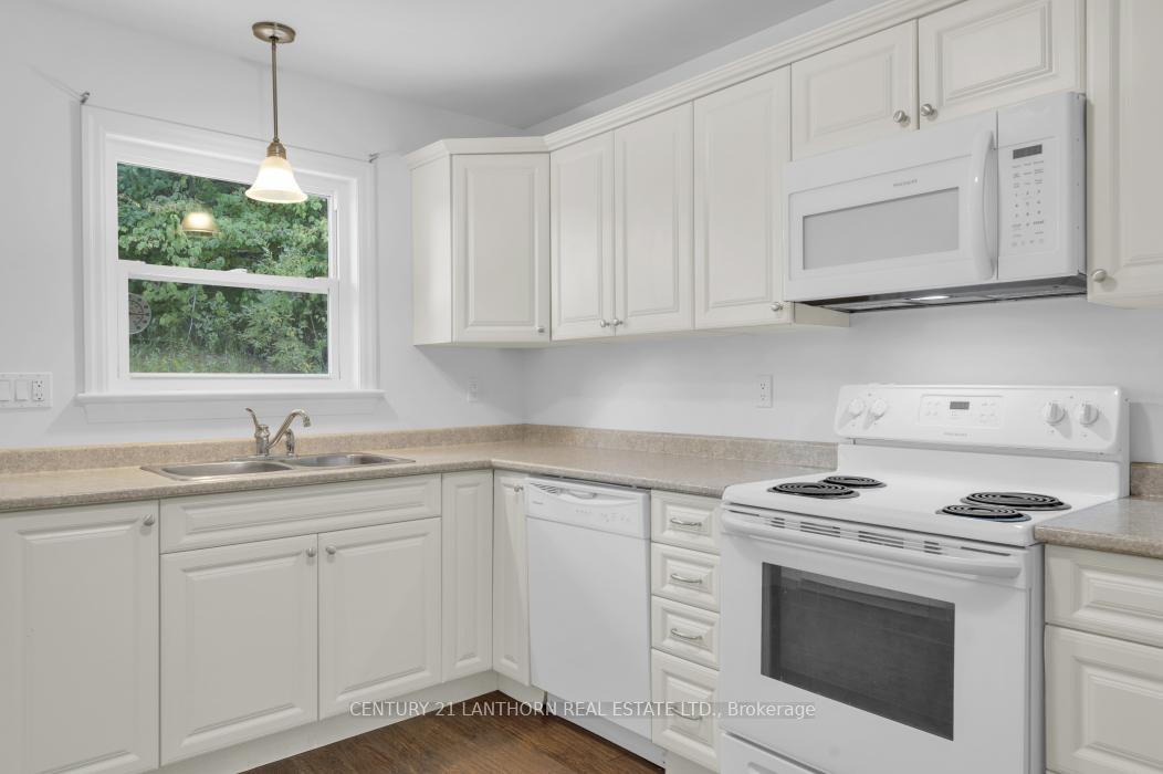 Photo 11 of Unit 14, 494 Metcalf Street, Tweed, Tweed (Village) — HOMEH