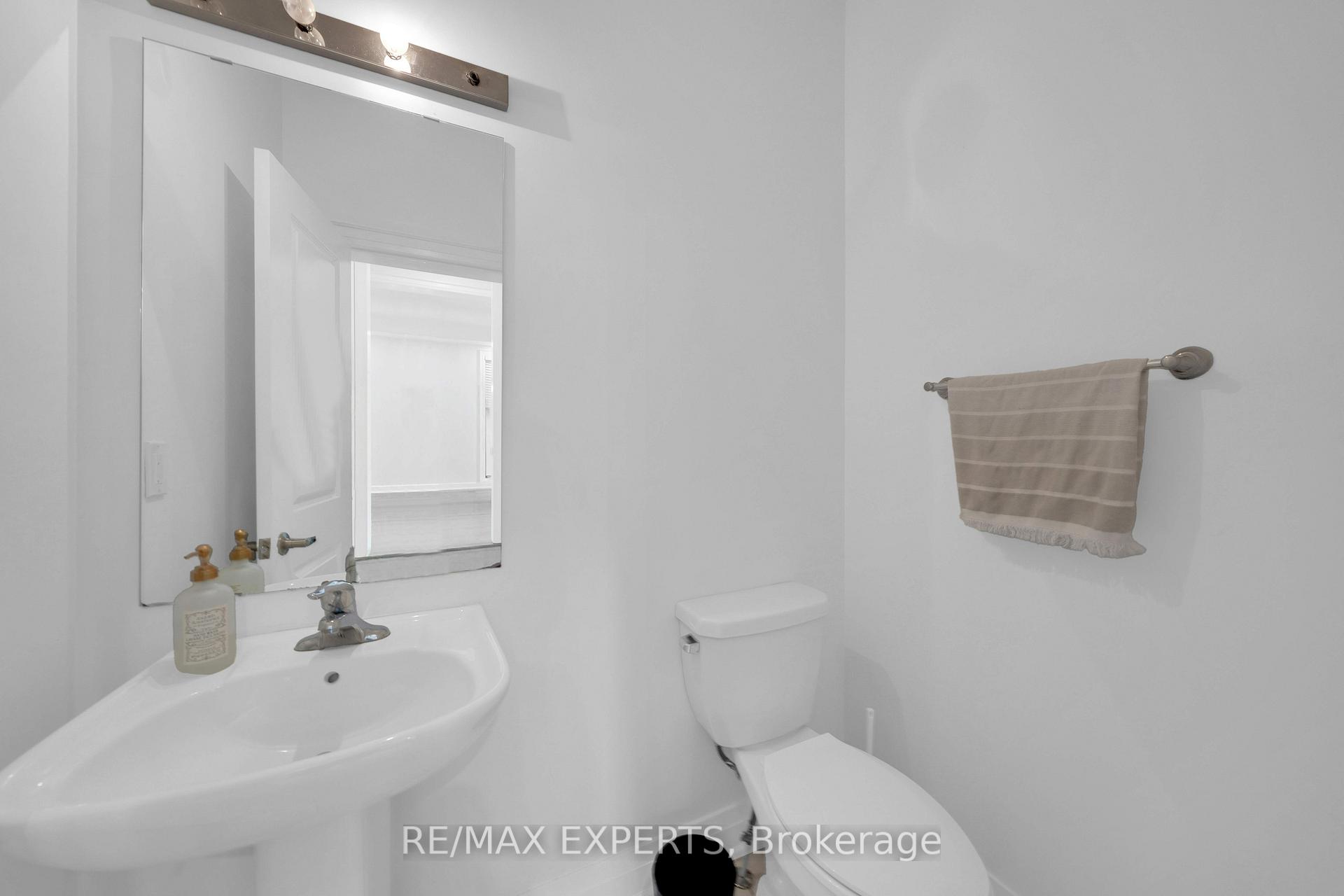 Photo 10 of 19 Stych Street, New Tecumseth, Tottenham — HOMEH